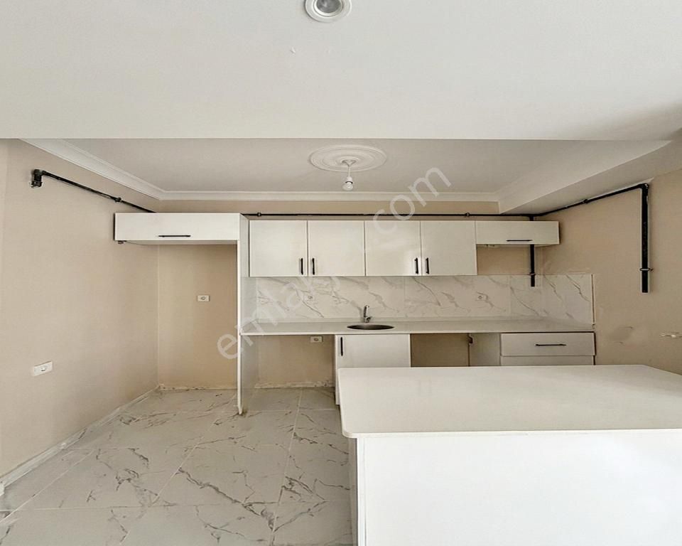 Ulaşıma Yakın Acil Satılık Lüks Yapılı Sıfır 1+1 Daire ! - Görsel 7