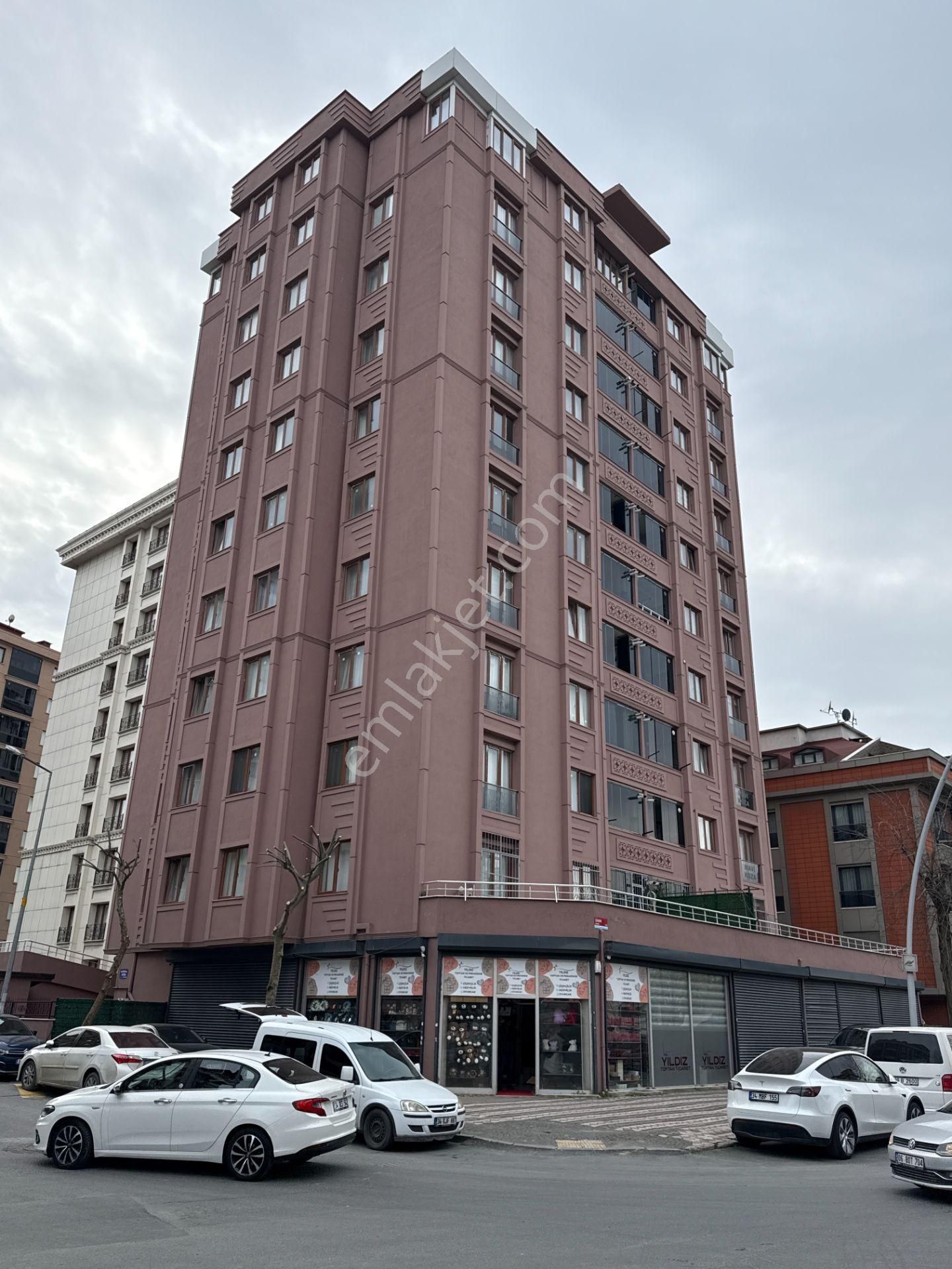 Sultangazi Eski Habibler'de Satılık 2+1 Daire (120m², Otoparklı)