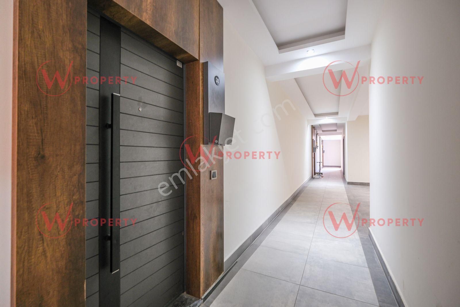 W Property Forum Avm'ye Komşu,havuzlu Site İçi, Eşyalı 1+1 - Görsel 15
