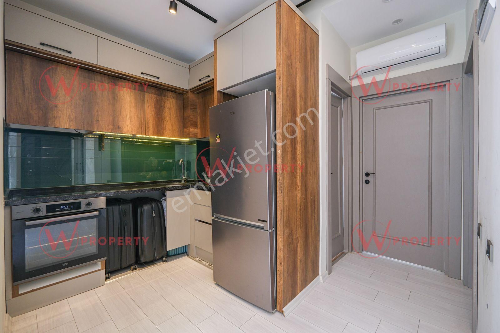 W Property Forum Avm'ye Komşu,havuzlu Site İçi, Eşyalı 1+1 - Görsel 8