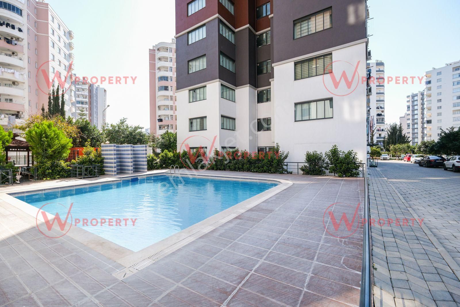 W Property Forum Avm'ye Komşu,havuzlu Site İçi, Eşyalı 1+1 - Görsel 19