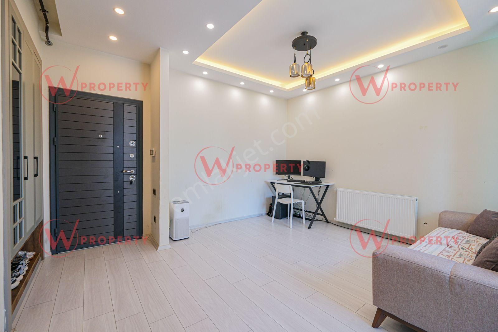 W Property Forum Avm'ye Komşu,havuzlu Site İçi, Eşyalı 1+1 - Görsel 13