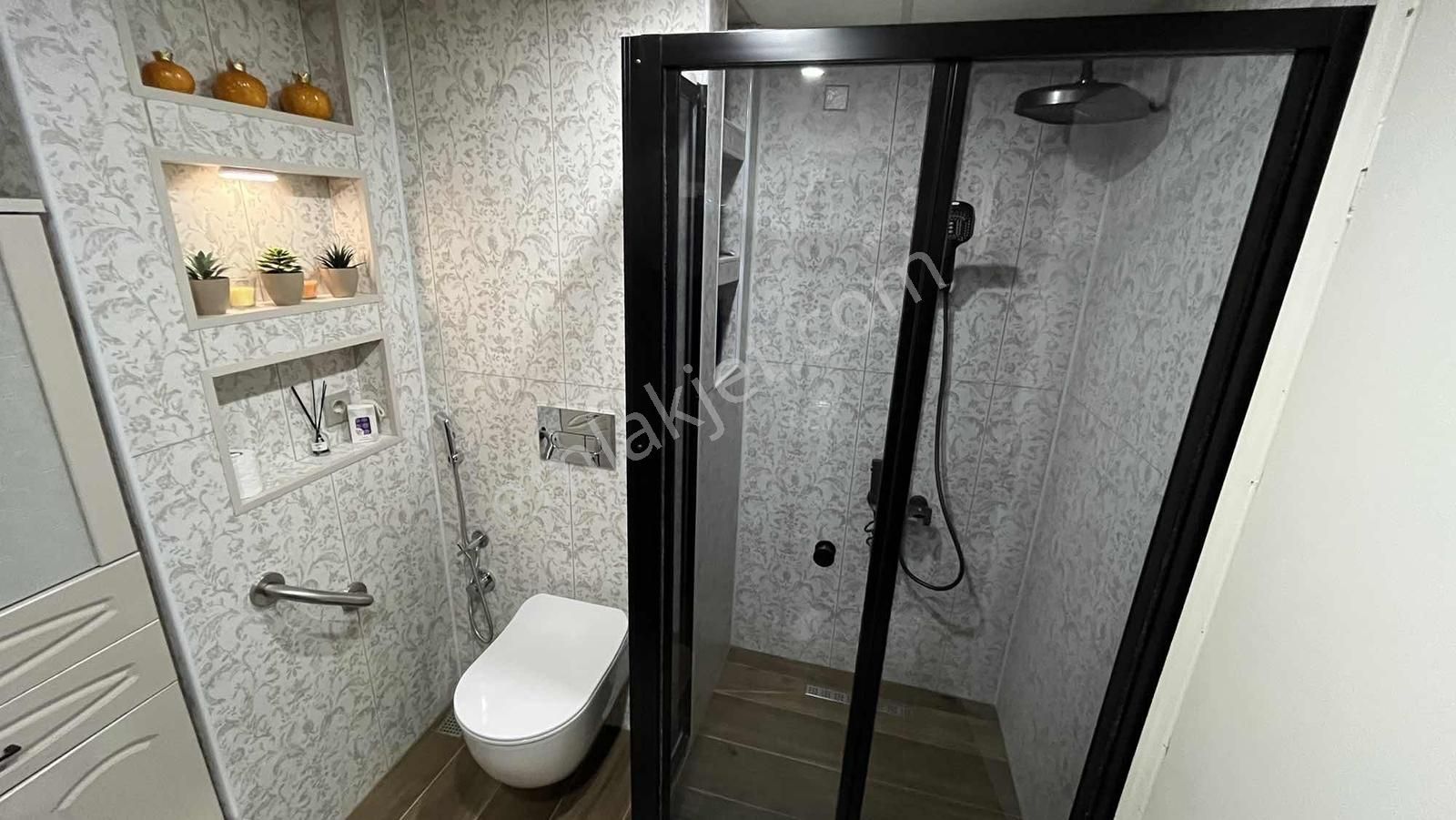 Büyükçekmece Sinanoba'da Satılık 3+1 Tadilatlı Daire - Görsel 18