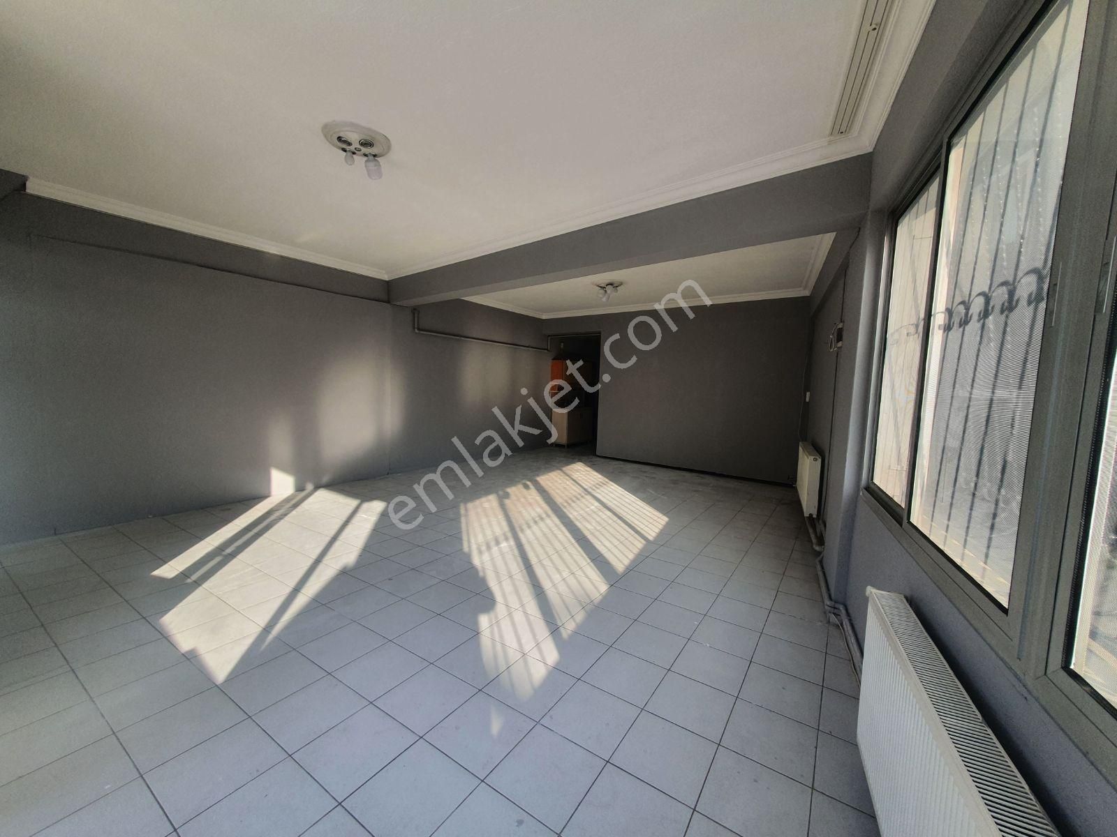 Sevgi Mahallesinde Cadde Yakını Kiralık İşyeri - Görsel 11