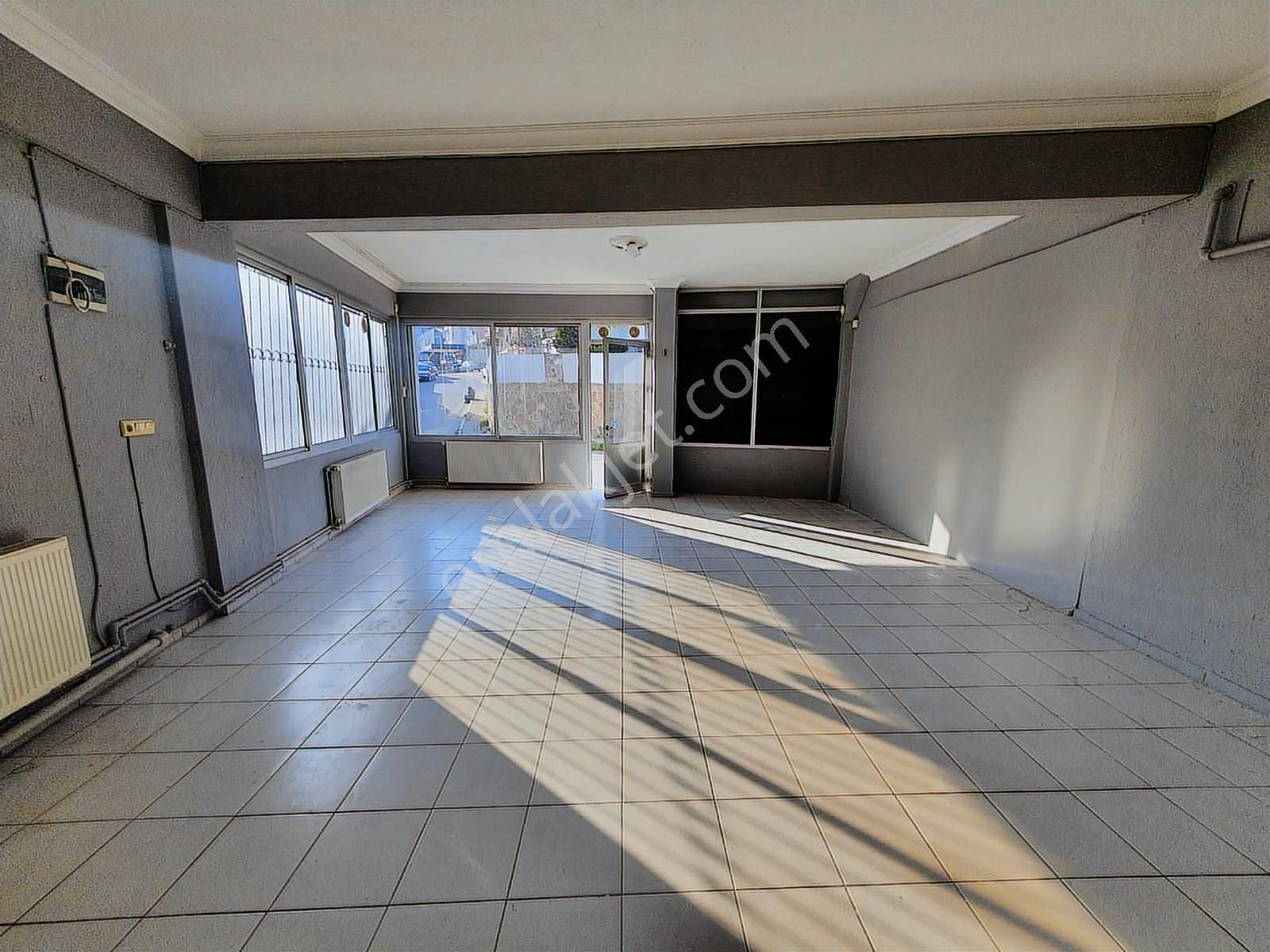 Sevgi Mahallesinde Cadde Yakını Kiralık İşyeri - Görsel 8