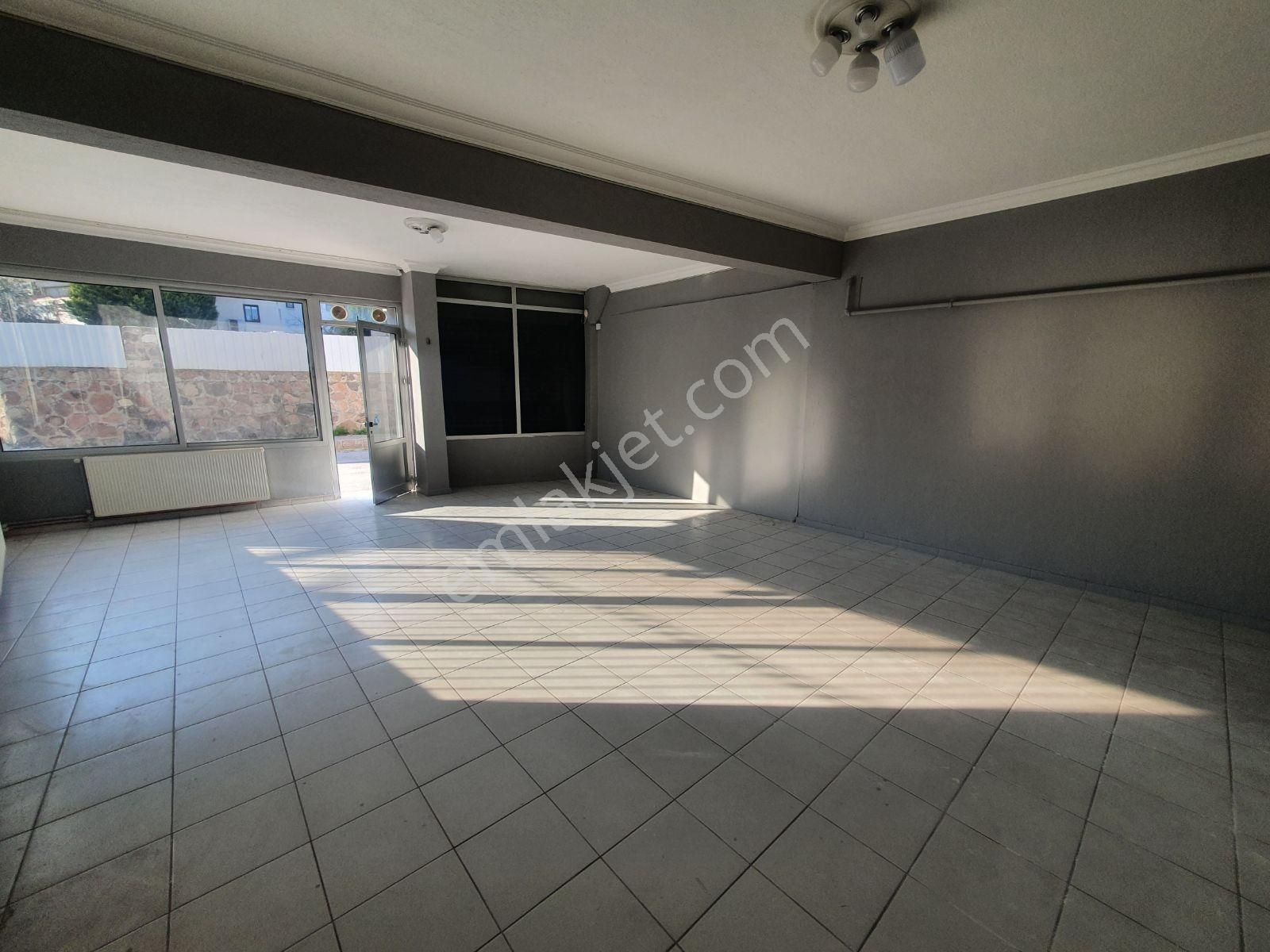 Sevgi Mahallesinde Cadde Yakını Kiralık İşyeri - Görsel 9