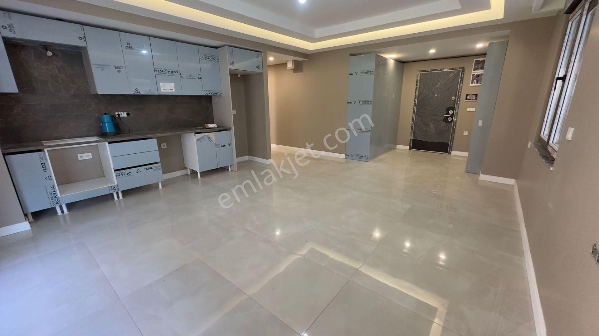 Başokur'dan Bahçelievler Merkez Mh. Aka Kolej Yanı Sıfır 2+1 - Görsel 3