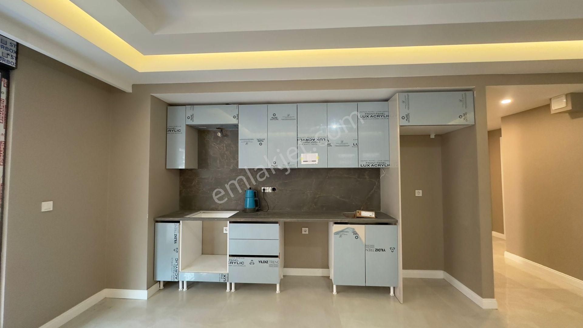 Başokur'dan Bahçelievler Merkez Mh. Aka Kolej Yanı Sıfır 2+1 - Görsel 7