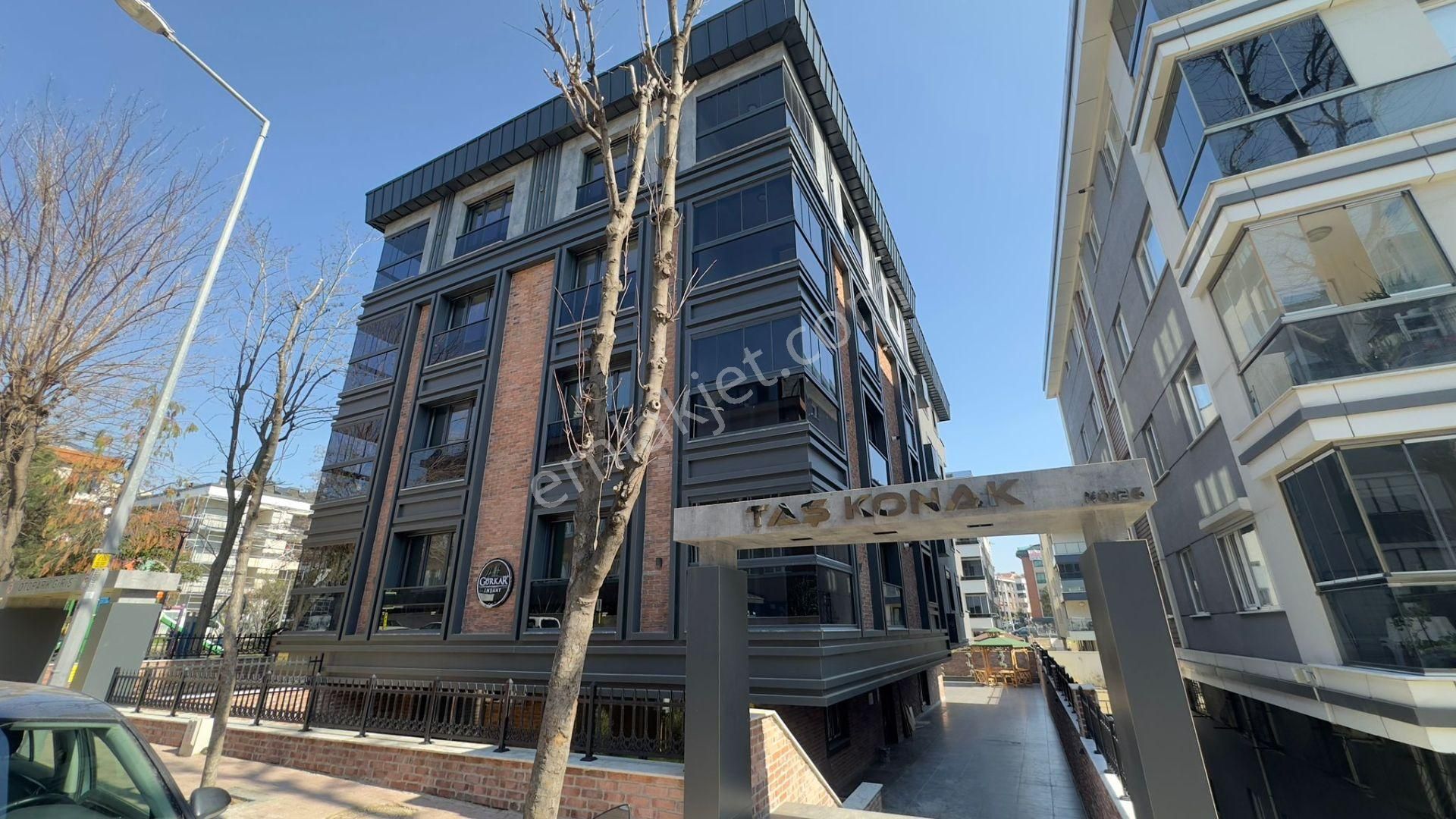 Başokur'dan Bahçelievler Merkez Mh. Aka Kolej Yanı Sıfır 2+1 - Görsel 25