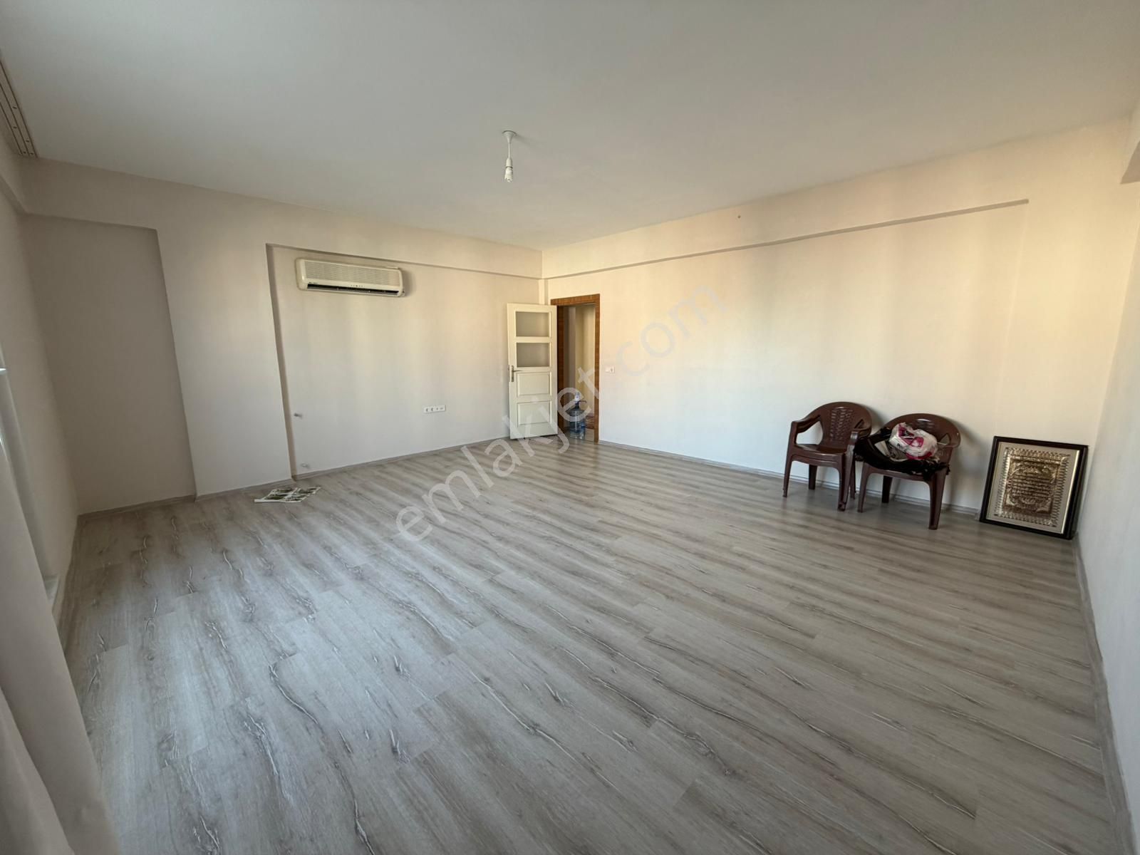 Akçaalan Mahallesinde Ferah 3+1 Geniş Kullanışlı Daier - Görsel 3