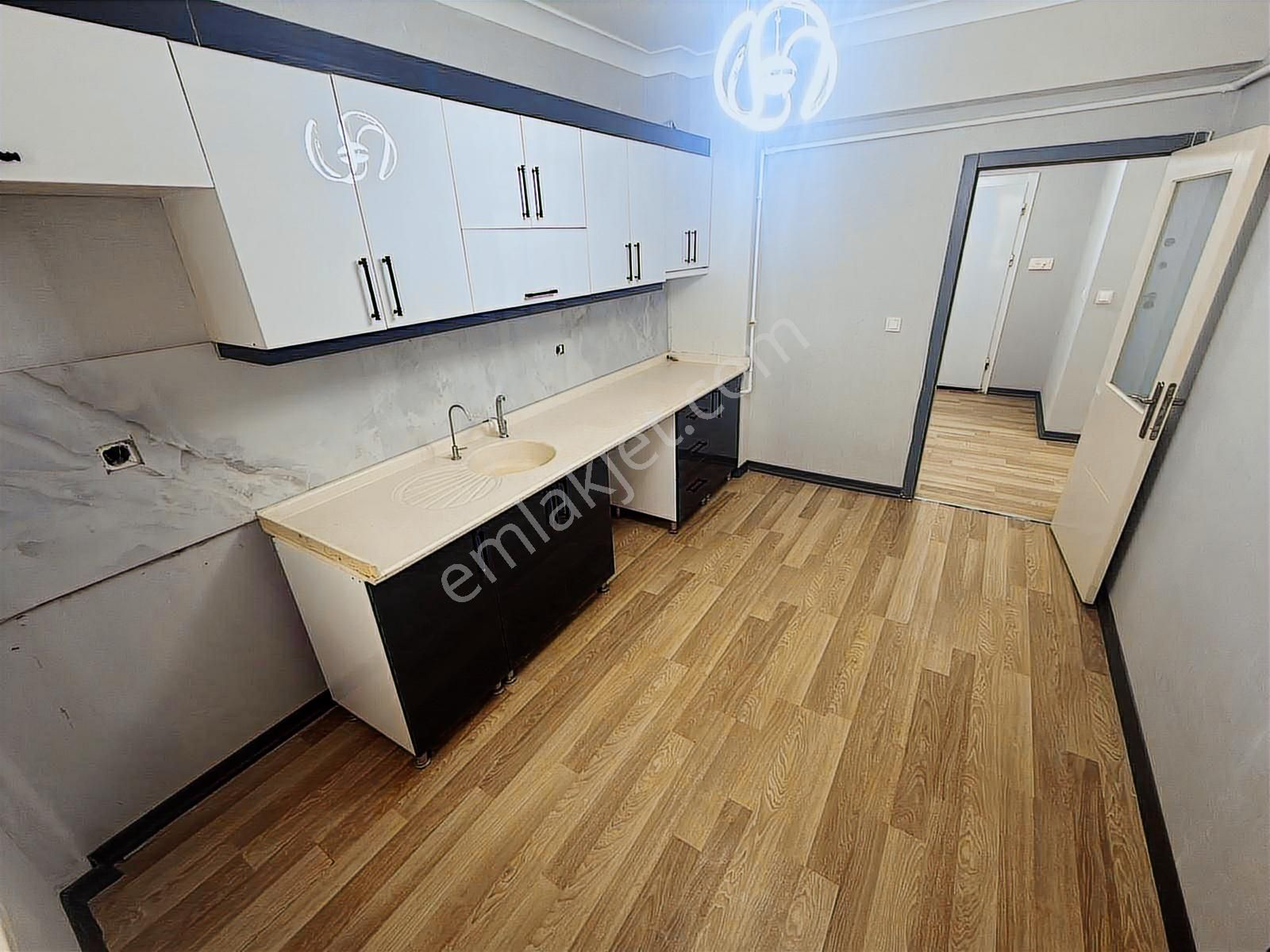 Keçiörende 3+1 Full Yapılı Mastafsız İskanlı Satılık Daire - Görsel 3