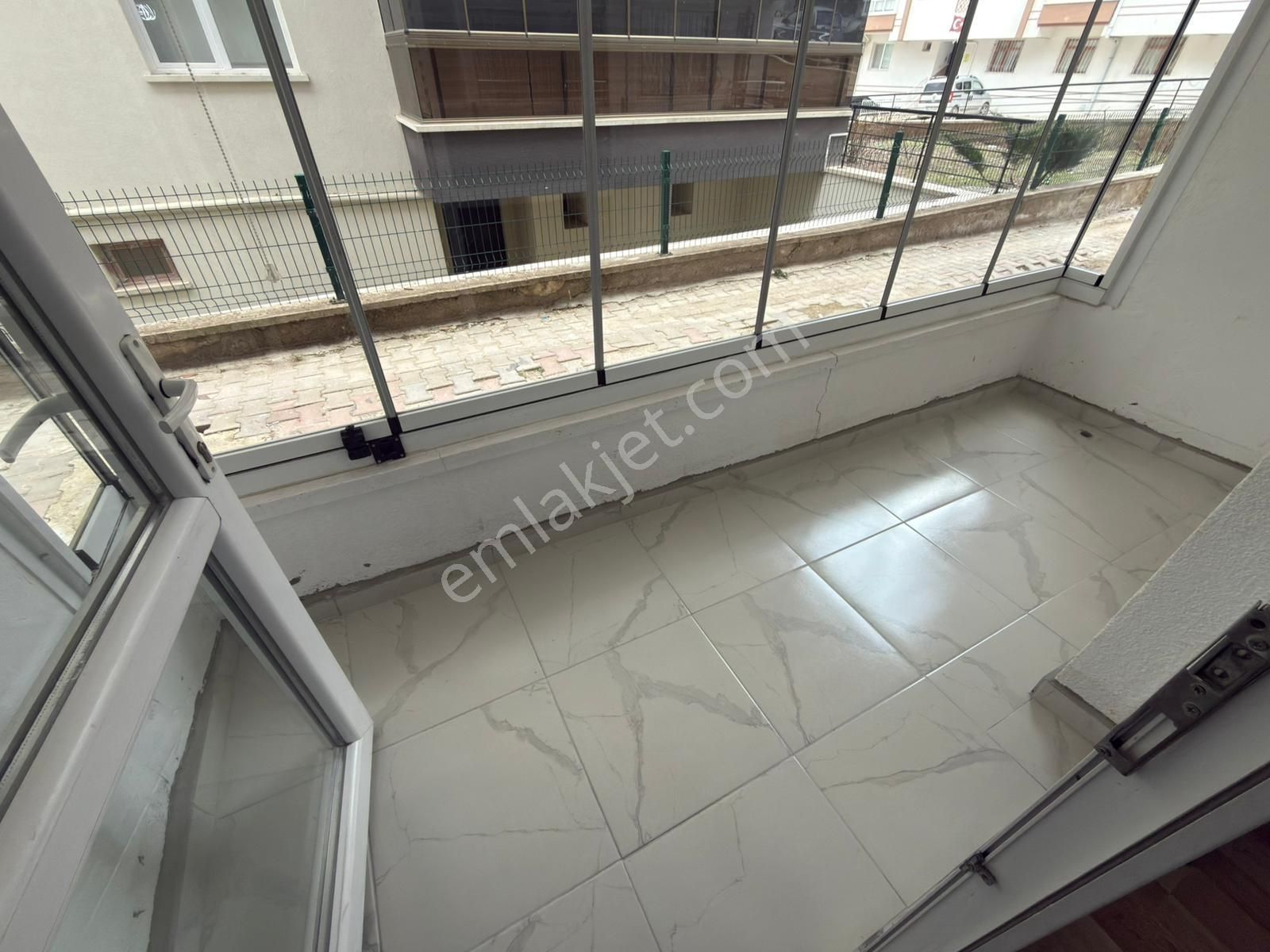 Keçiörende 3+1 Full Yapılı Mastafsız İskanlı Satılık Daire - Görsel 13