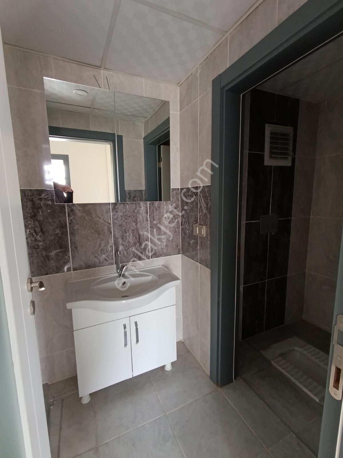 Arakat, Kapalı Otopark, Sıfır 3+1 Kiralık Daire - Görsel 18