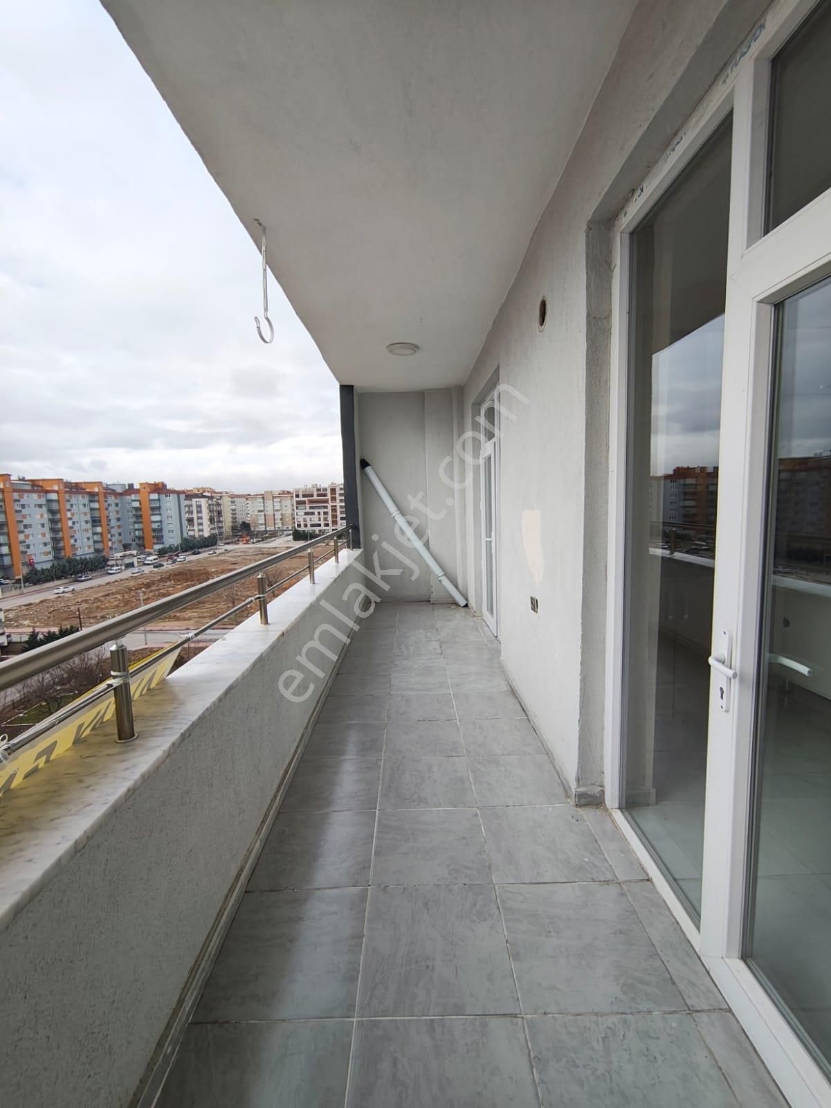 Arakat, Kapalı Otopark, Sıfır 3+1 Kiralık Daire - Görsel 9