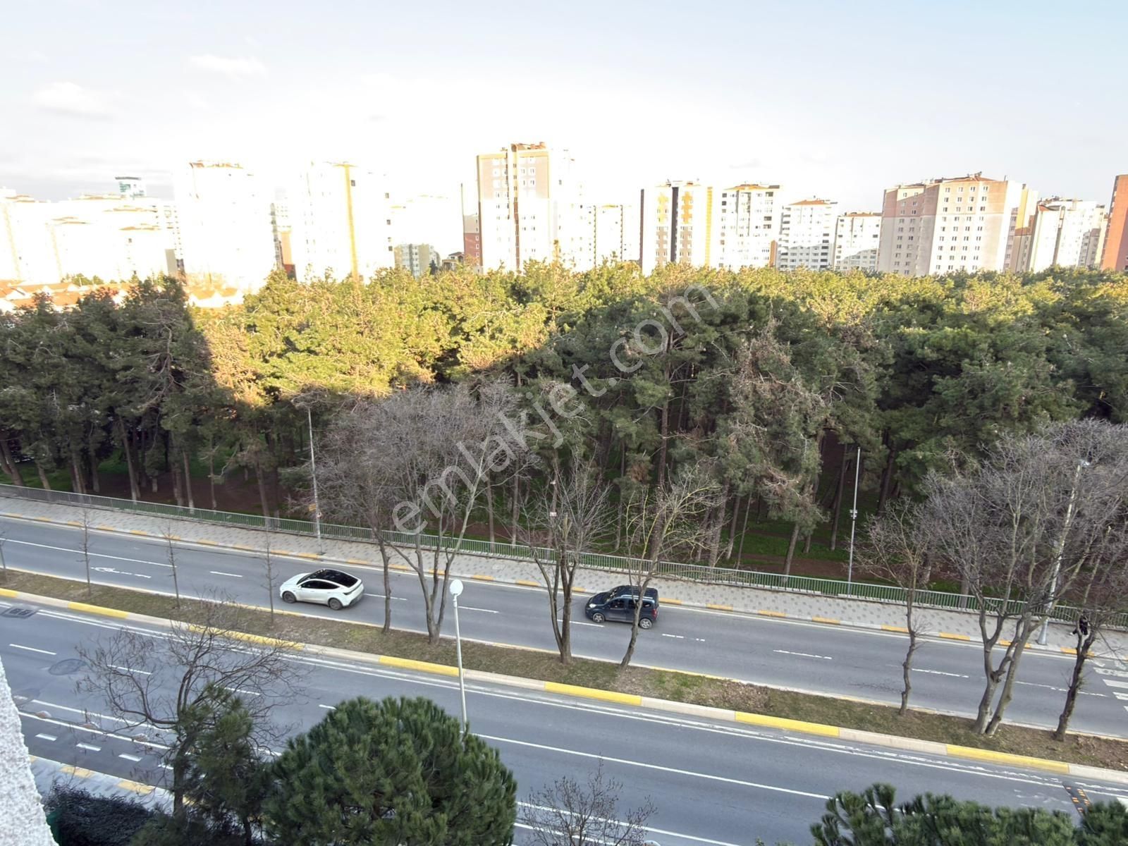 3+1 C Blok 6. Kat Geniş Balkonlu Metrobüse Yürüme Mesafesi Boş - Görsel 5