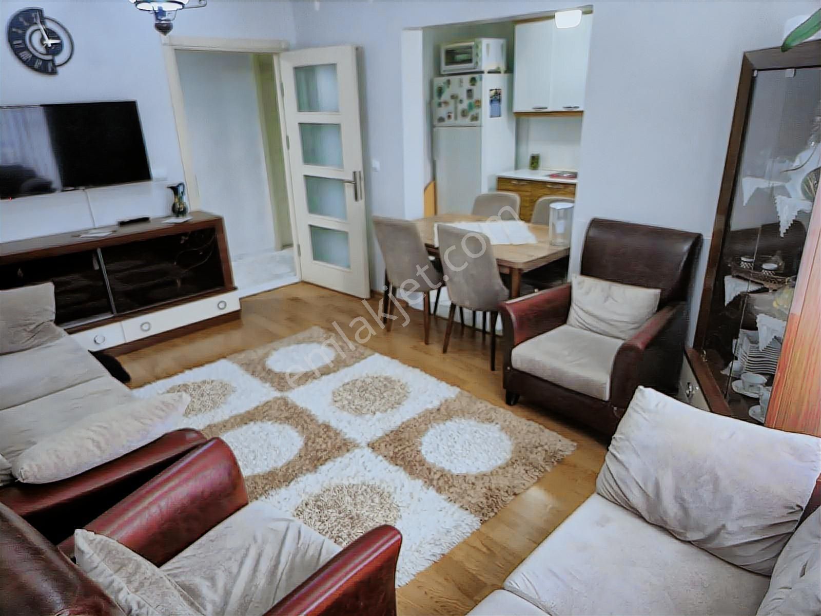 Realty Worlddan Akyazı Ömercikler Toki Sitesinde Arakat 80m2 2+1 - Görsel 4