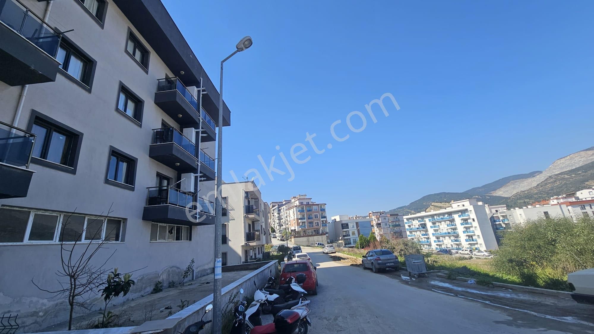 Söke Emlak Ofisisınden Yenikentte Satılık 1+1 - Görsel 21