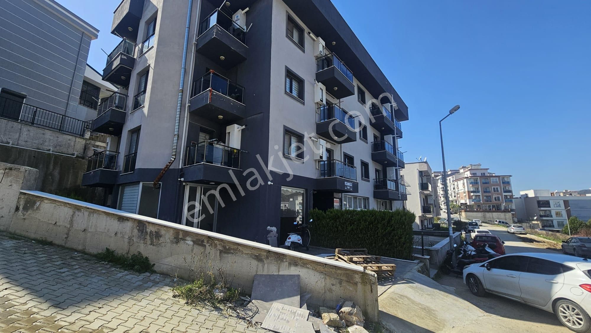 Söke Emlak Ofisisınden Yenikentte Satılık 1+1 - Görsel 16