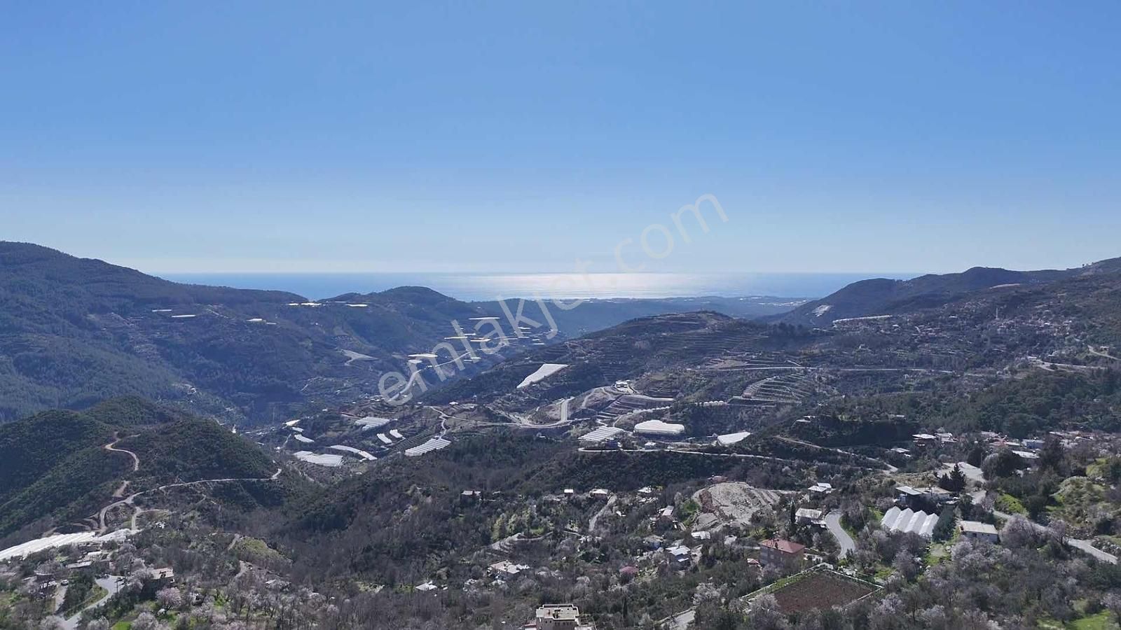 Alanya Yenicede Full Deniz Manzaralı 1.587m² Yola Sıfır Arsa!! - Görsel 4