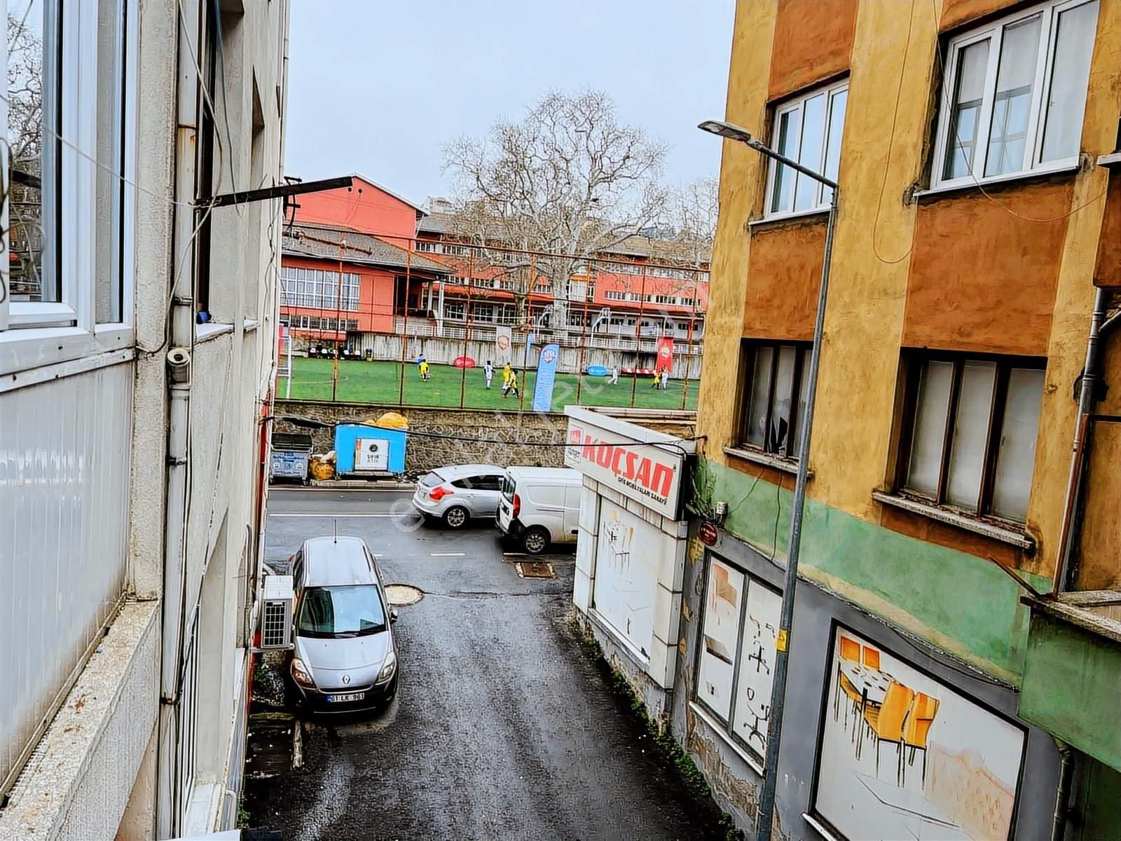 Trabzon Valilik Karşısı 2.kat 3+1 Geniş Daire - Görsel 10