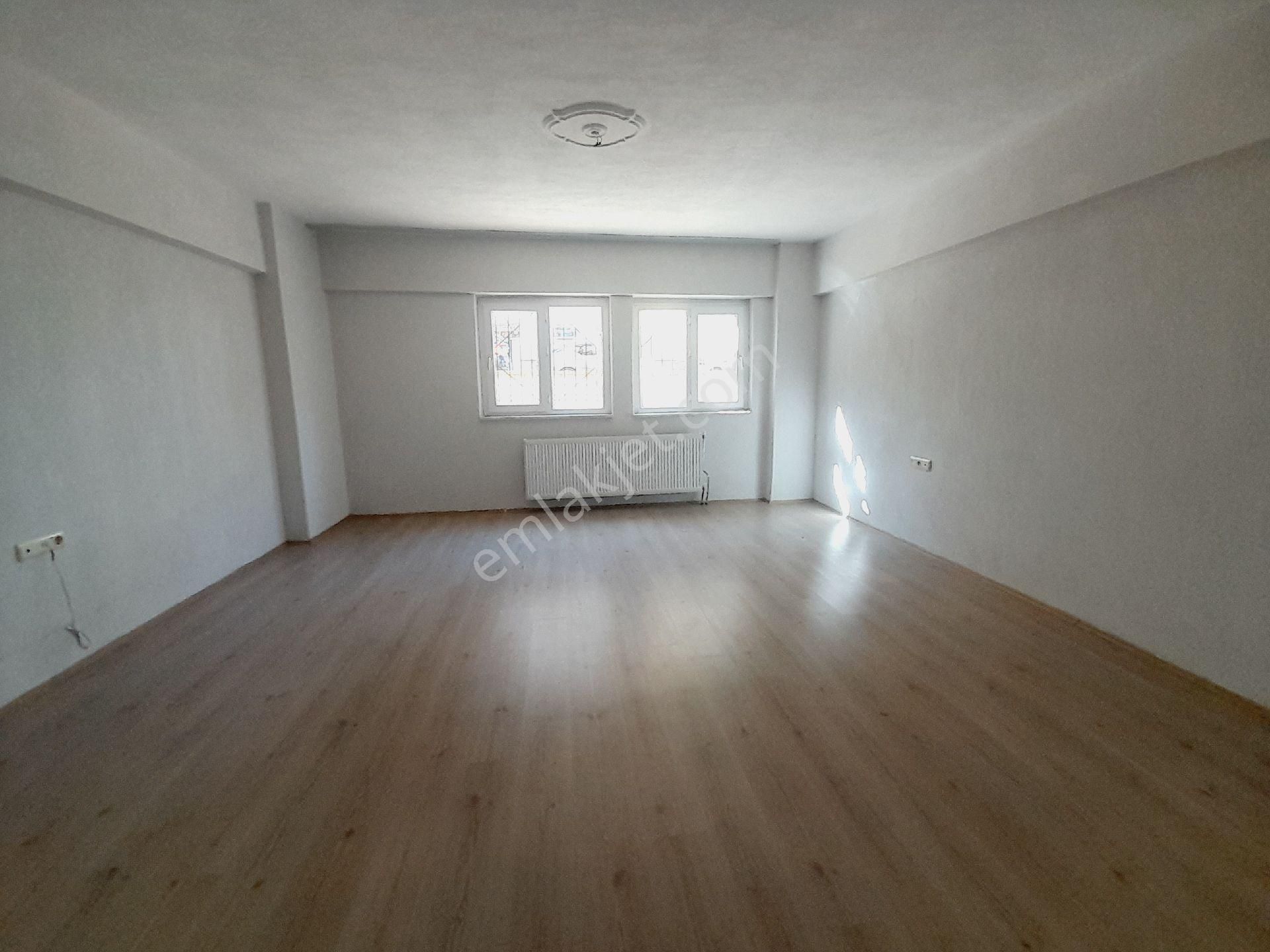 Kaan Emlak'tan Adalet Mahallesi'nde Bakımlı 3+1 Bahçe Katı Depozitosuz Daire - Görsel 6