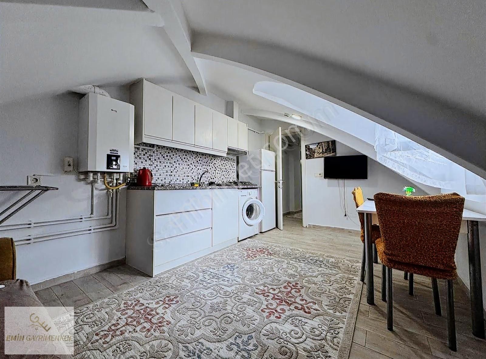 Zeytinköy'de Geniş 1+1 Apart - Görsel 8