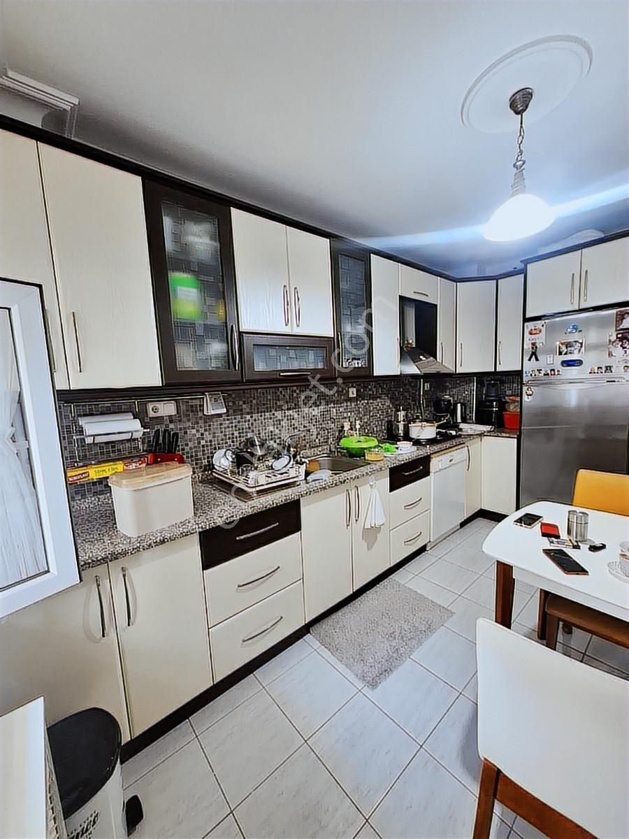 Bahçelievler Mahallesi Mehmetcik Caddesi Üzerinde Satılık 2+1 - Görsel 24