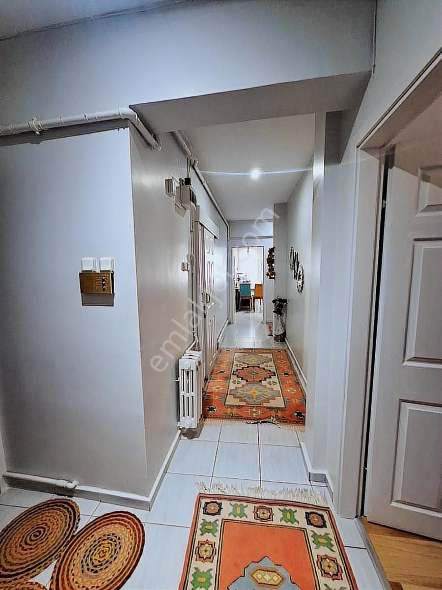 Bahçelievler Mahallesi Mehmetcik Caddesi Üzerinde Satılık 2+1 - Görsel 11