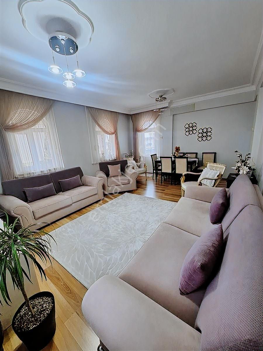 Bahçelievler Mahallesi Mehmetcik Caddesi Üzerinde Satılık 2+1 - Görsel 31