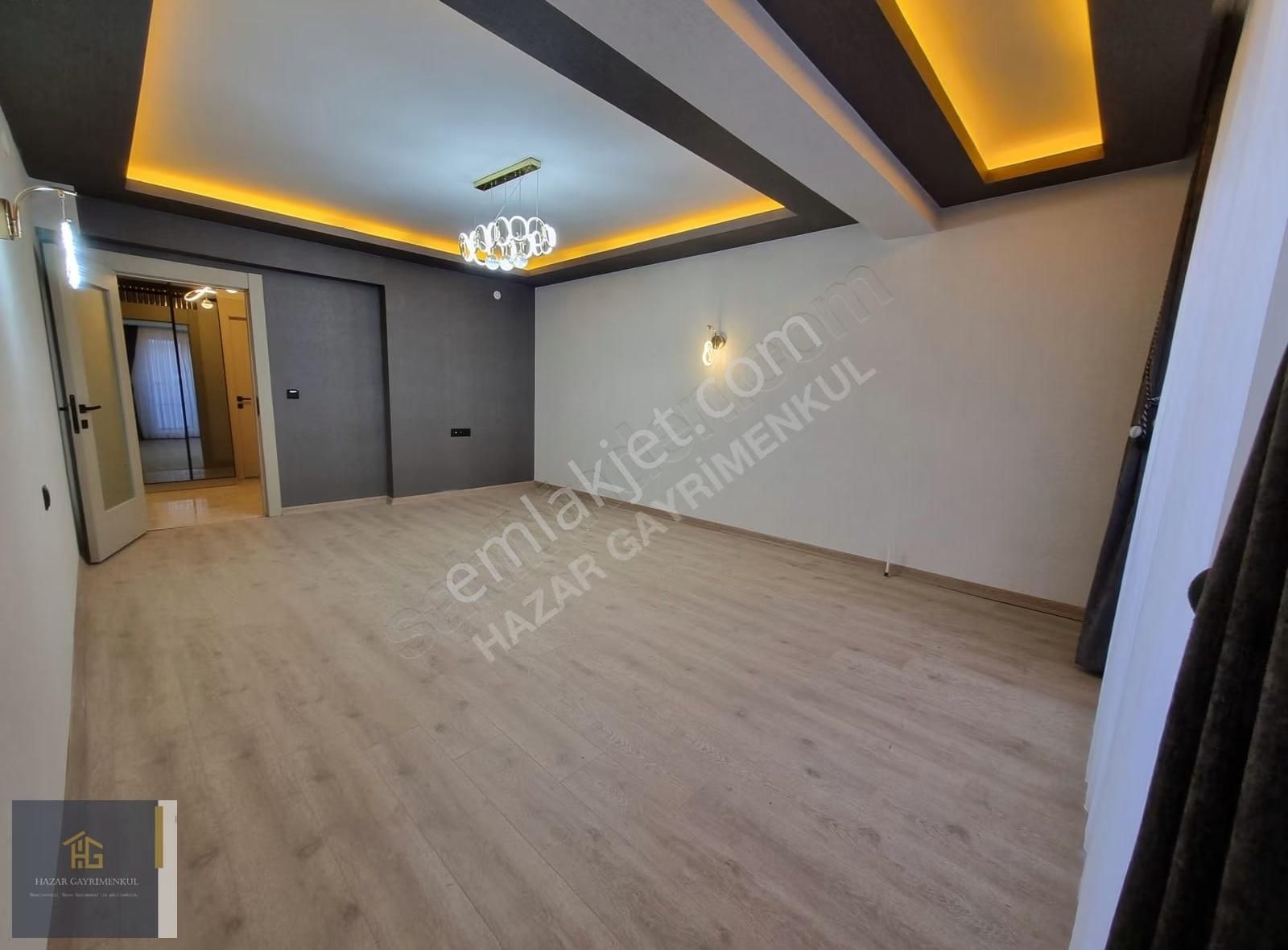 Hazardan Mendereste Cadde Cephe Ful Yapılı Ultra Lüx 3+1 Daire - Görsel 3