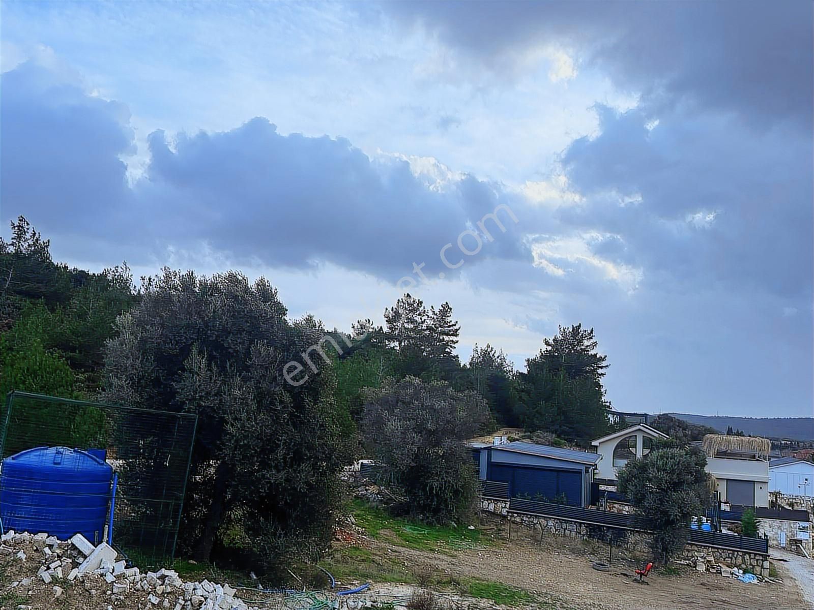 Güzelbahçe Çamlı Mahallesi Satılık 300 M2 Arsa - Görsel 5