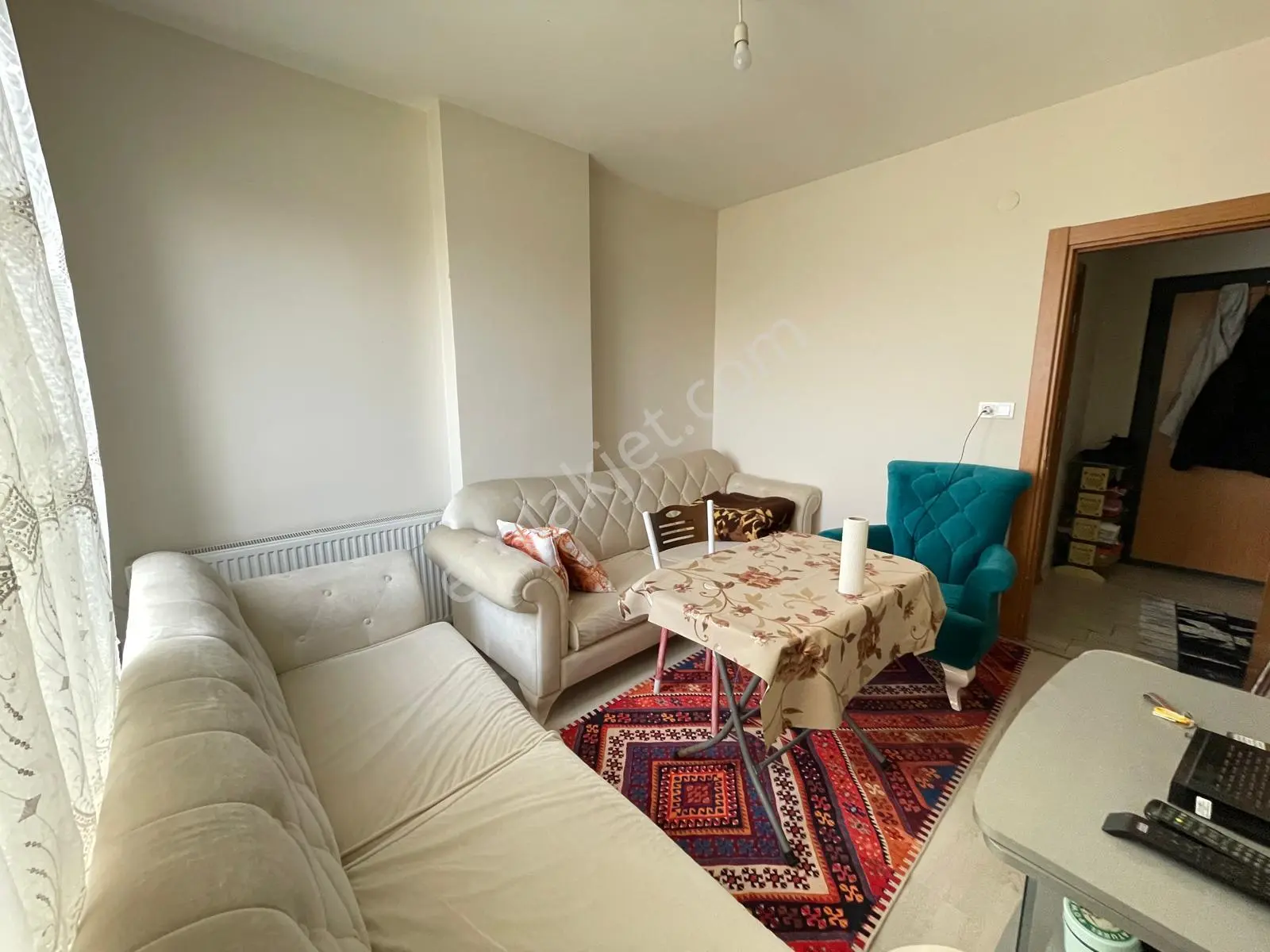 B&u Gayrimenkulden Cumhuriyet Mah. Satılık 2+0 Eşyalı Daire. - Görsel 5