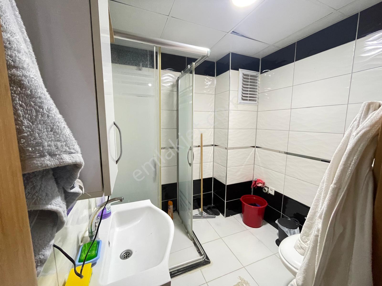 B&u Gayrimenkulden Cumhuriyet Mah. Satılık 2+0 Eşyalı Daire. - Görsel 12
