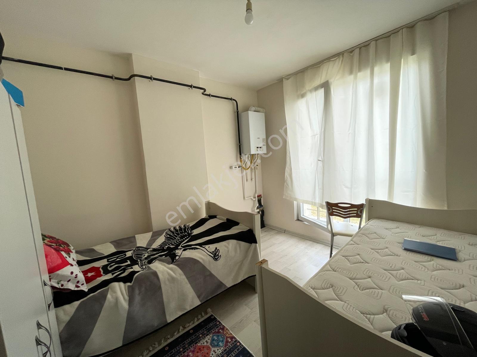 B&u Gayrimenkulden Cumhuriyet Mah. Satılık 2+0 Eşyalı Daire. - Görsel 10