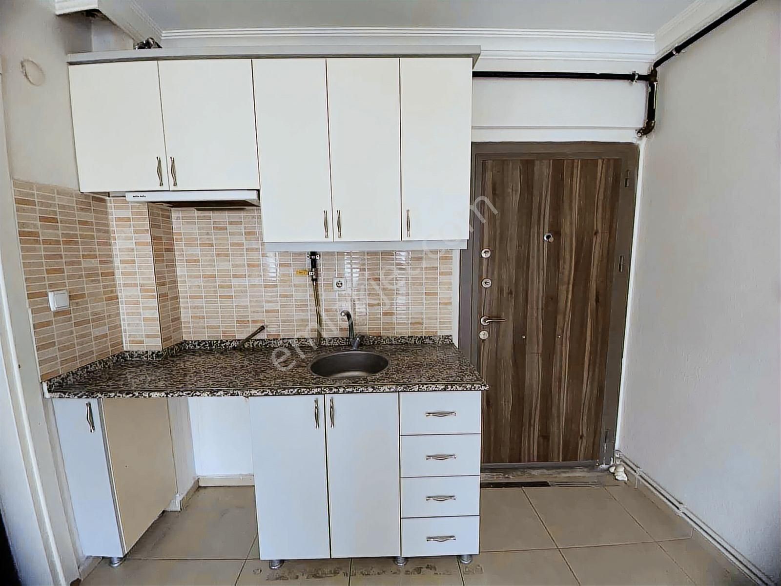 Köteklide Özel Harekat Karşısında 1+1 Geniş Kiralık Daire - Görsel 7