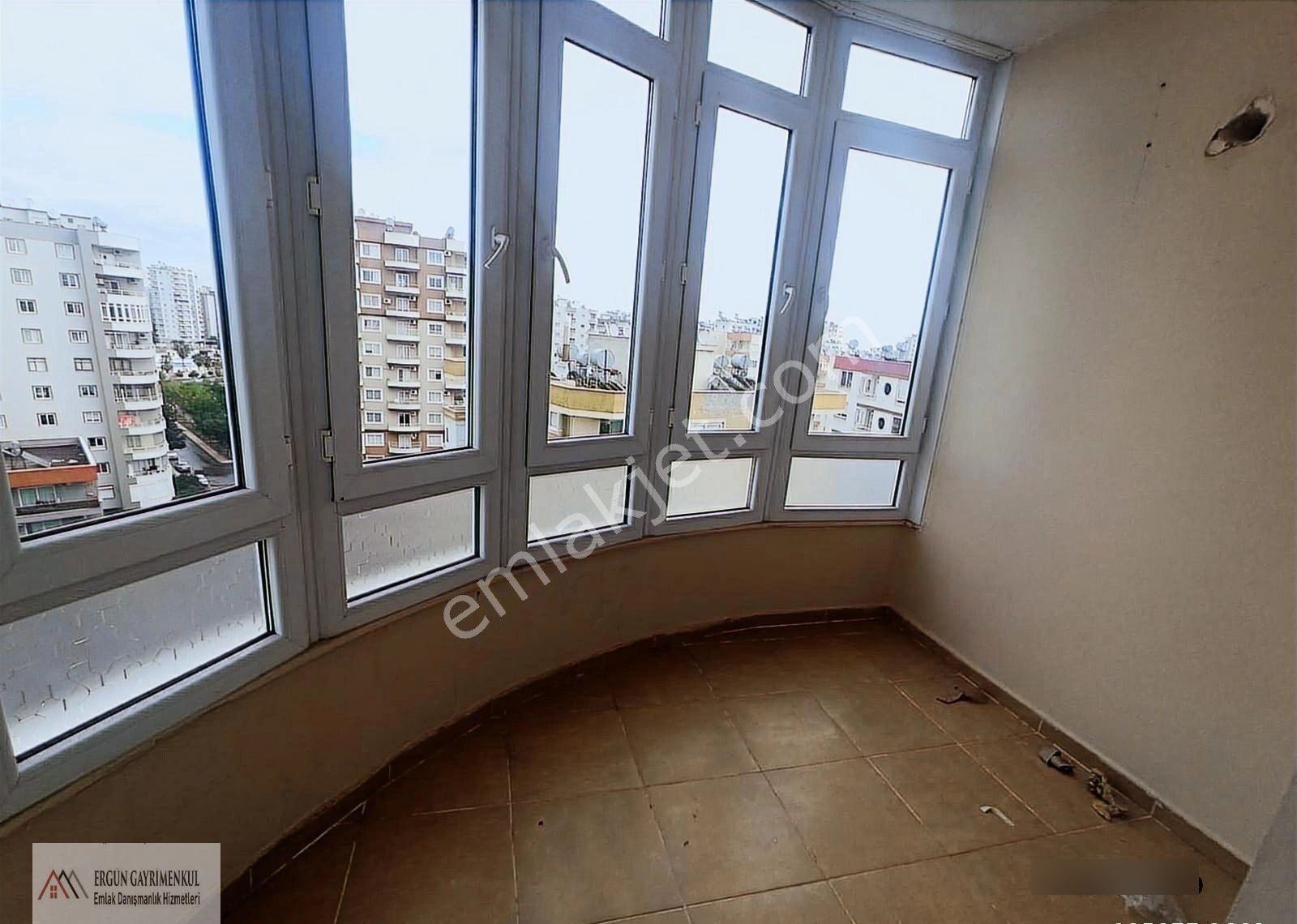 Ergünden Viranşehirde Satılık 3+1 Herkat Tek Daire Fırsat !!!