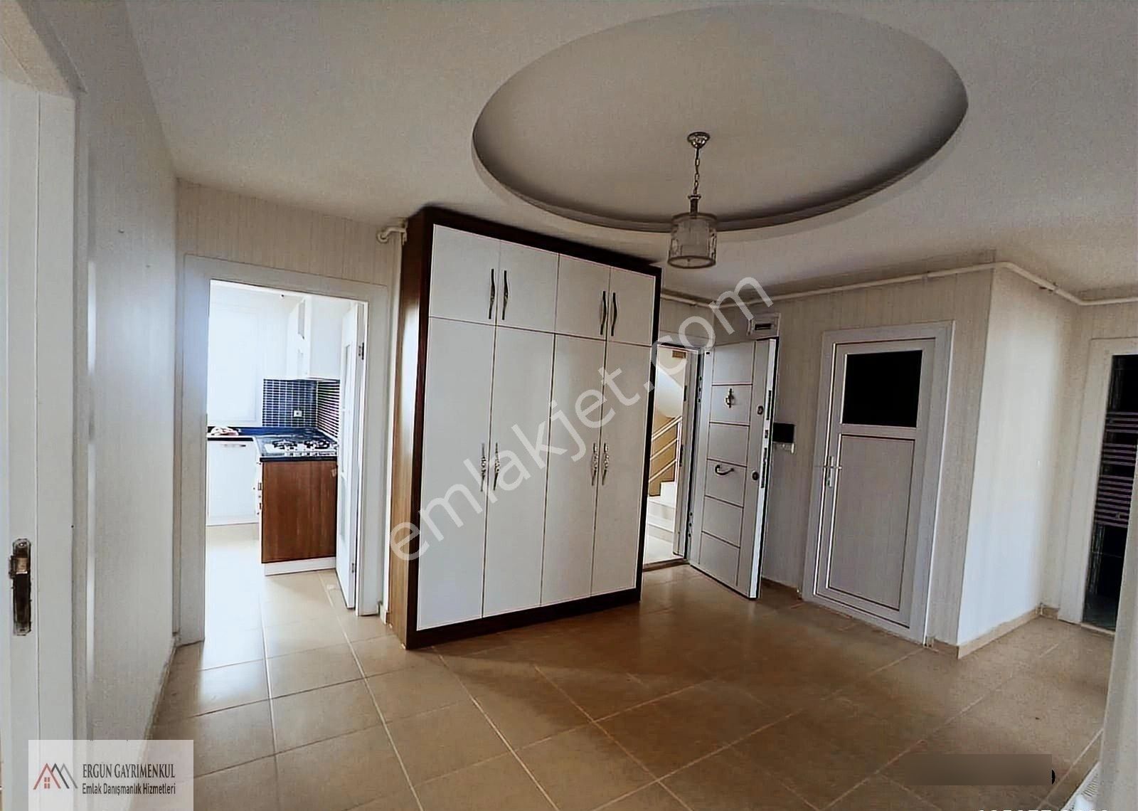 Ergünden Viranşehirde Satılık 3+1 Herkat Tek Daire Fırsat !!! - Görsel 6