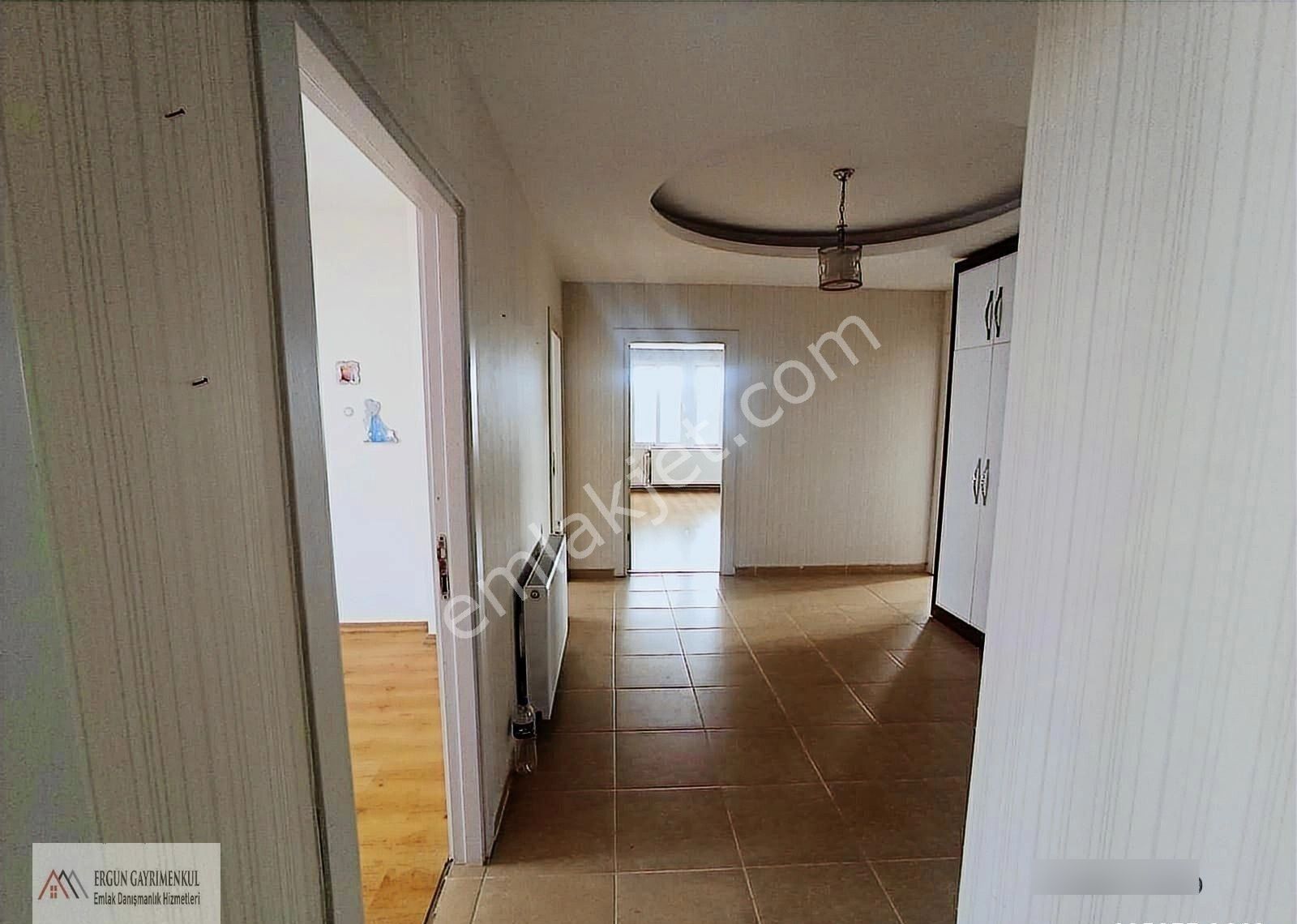 Ergünden Viranşehirde Satılık 3+1 Herkat Tek Daire Fırsat !!! - Görsel 24