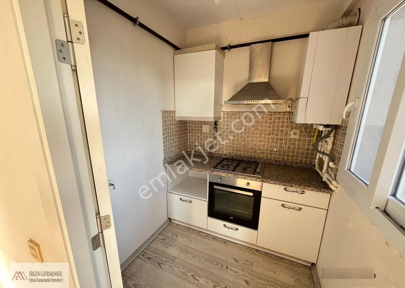 Ergünden Merkezde Vatan Cad Havuzlu Kapalı Otoparklı 4+1 Daire - Görsel 25