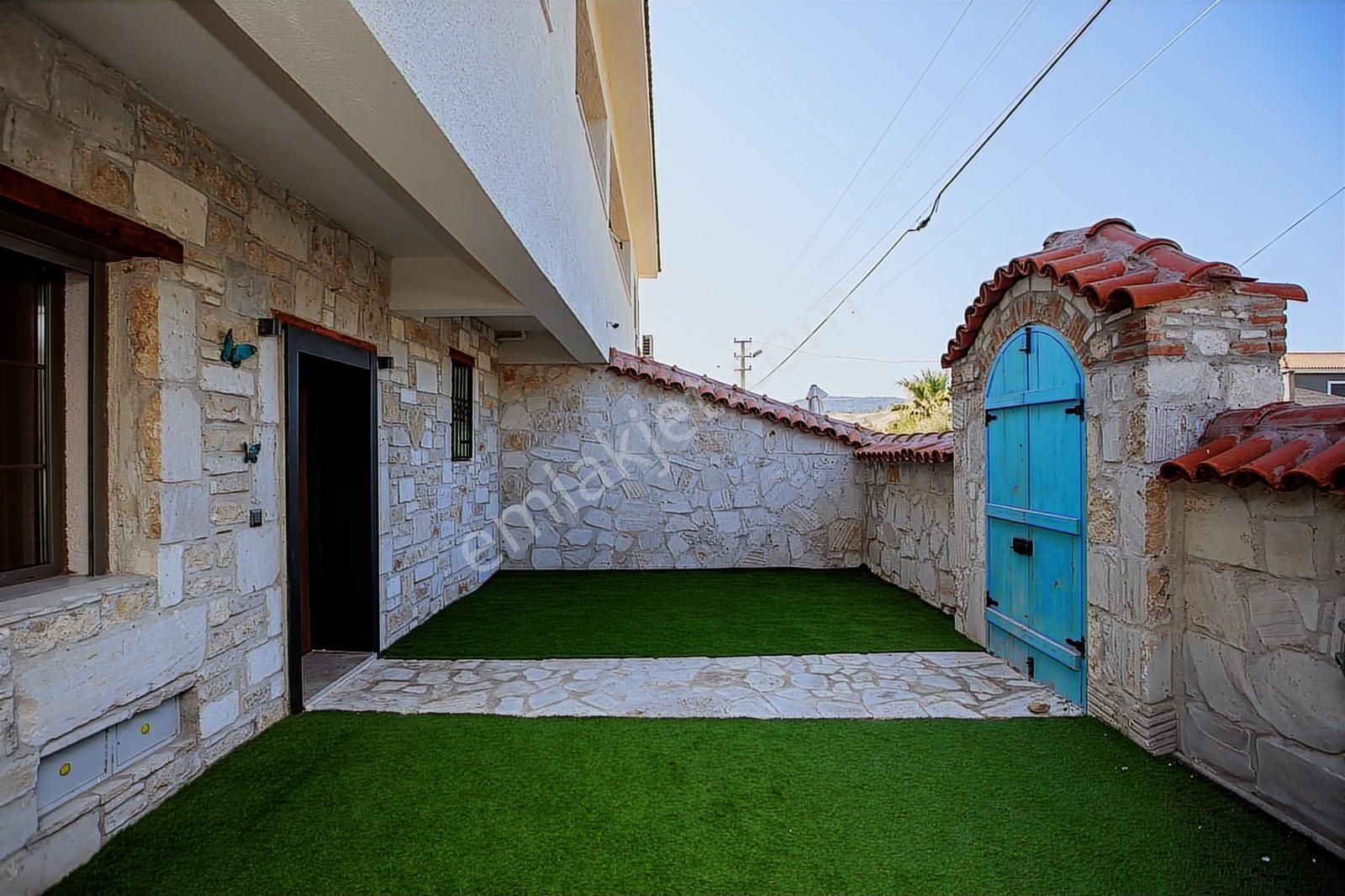 Foça Kazım Dirik Mah. Satılık Müstakil Havuzlu 5+1 Villa - Görsel 21