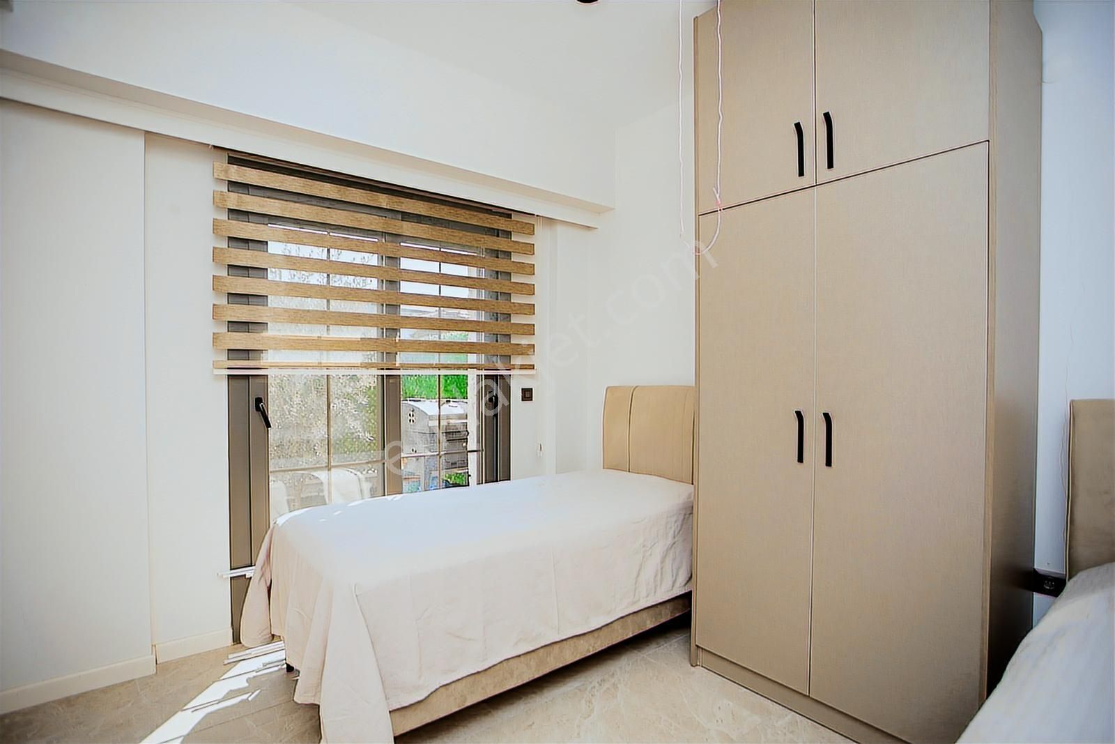 Foça Kazım Dirik Mah. Satılık Müstakil Havuzlu 5+1 Villa - Görsel 9