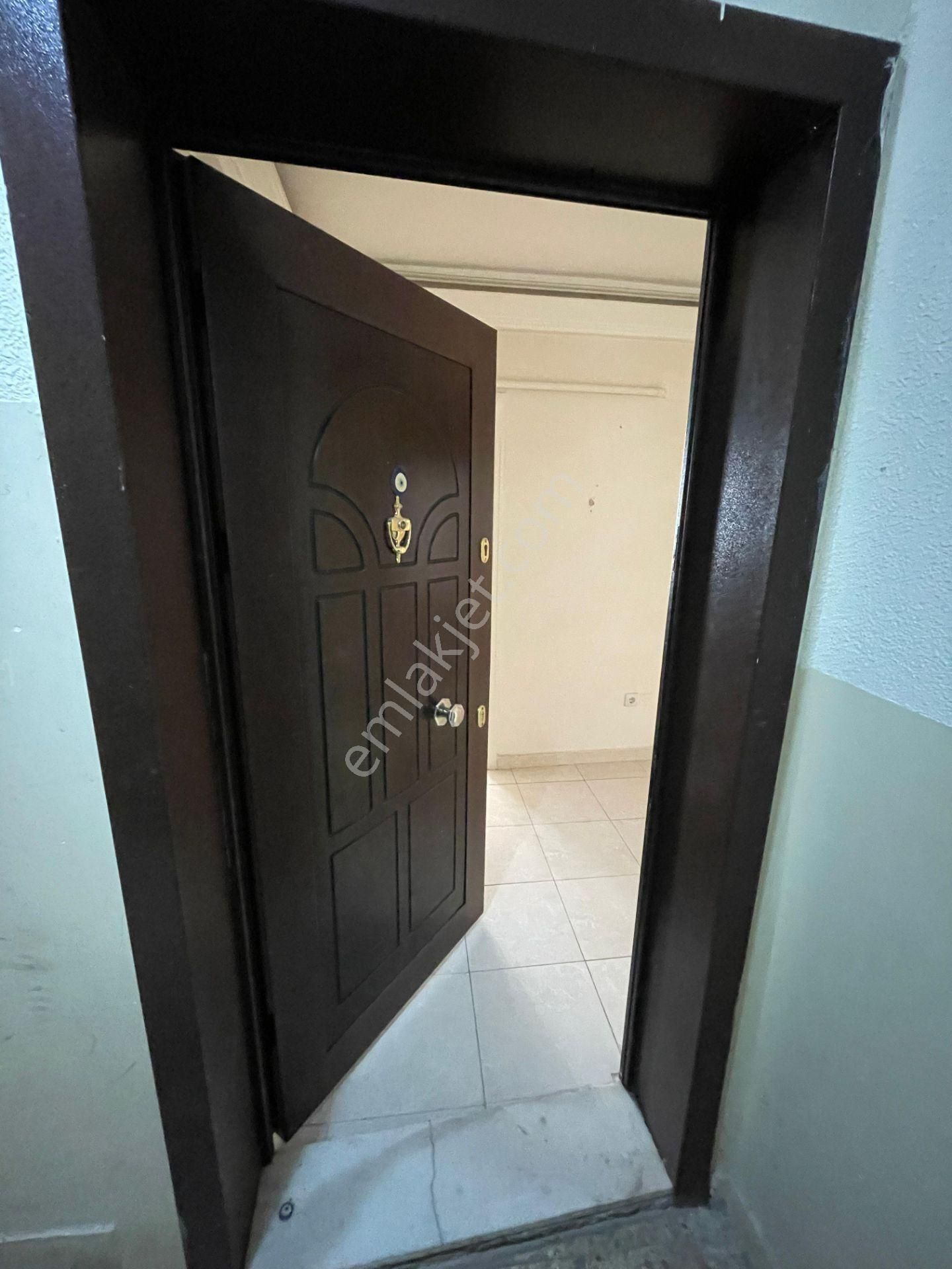 Gaziosmanpaşa'nın En Nezih Sokağında Bakımlı -otoparklı 3+1 95m2 - Görsel 10