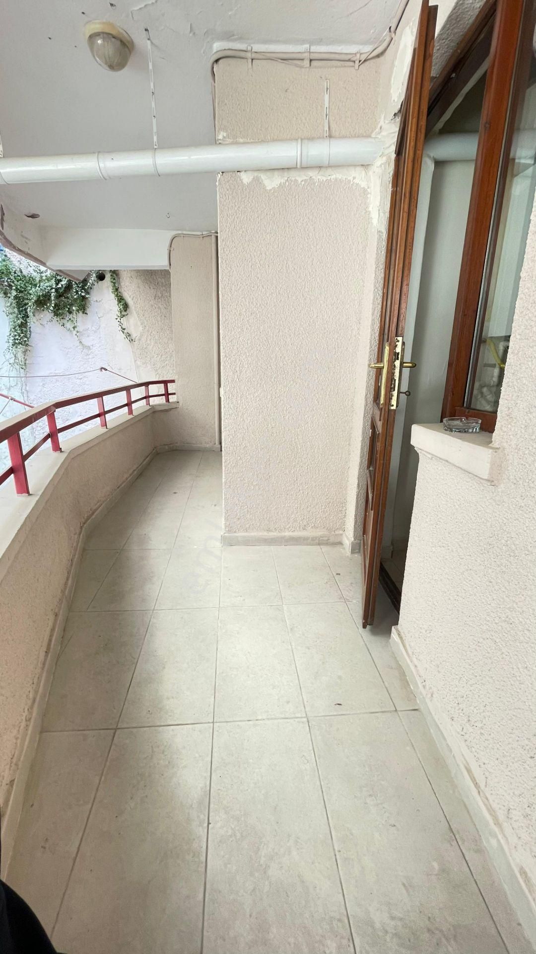 Gaziosmanpaşa'nın En Nezih Sokağında Bakımlı -otoparklı 3+1 95m2 - Görsel 31