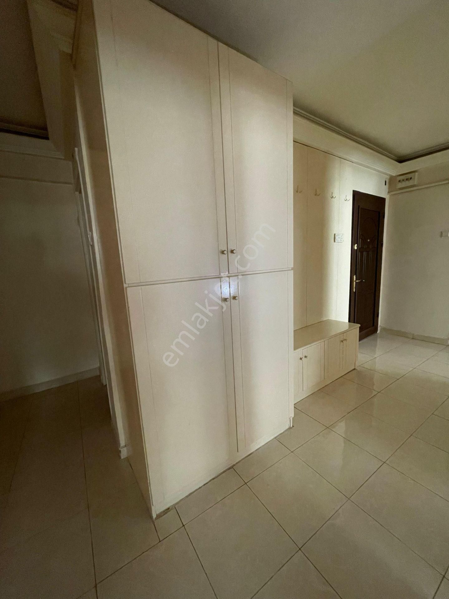 Gaziosmanpaşa'nın En Nezih Sokağında Bakımlı -otoparklı 3+1 95m2 - Görsel 26