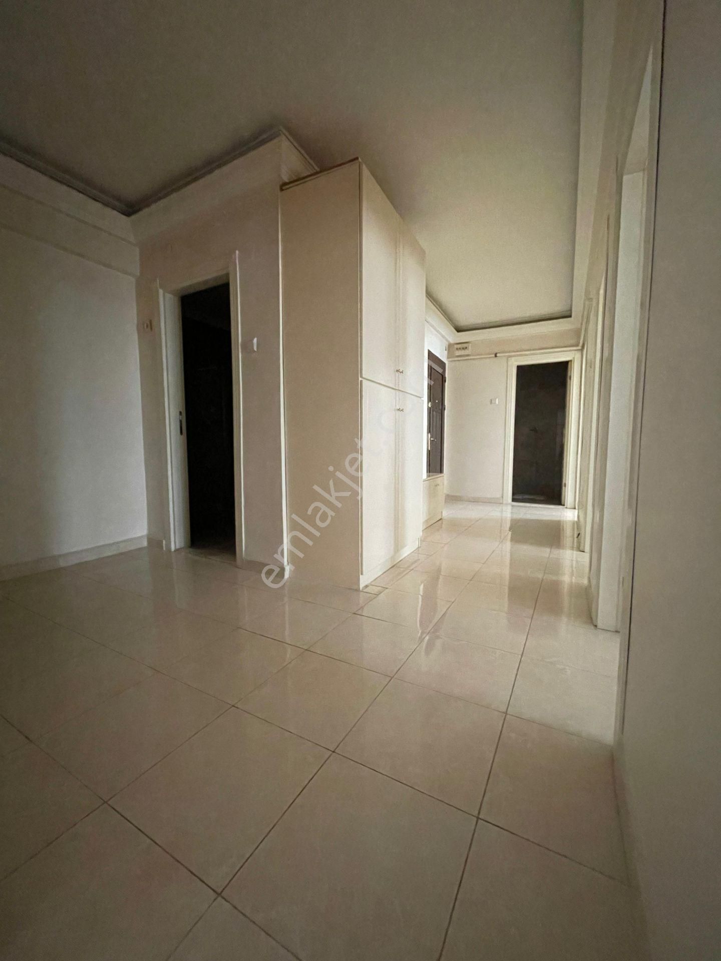 Gaziosmanpaşa'nın En Nezih Sokağında Bakımlı -otoparklı 3+1 95m2 - Görsel 27