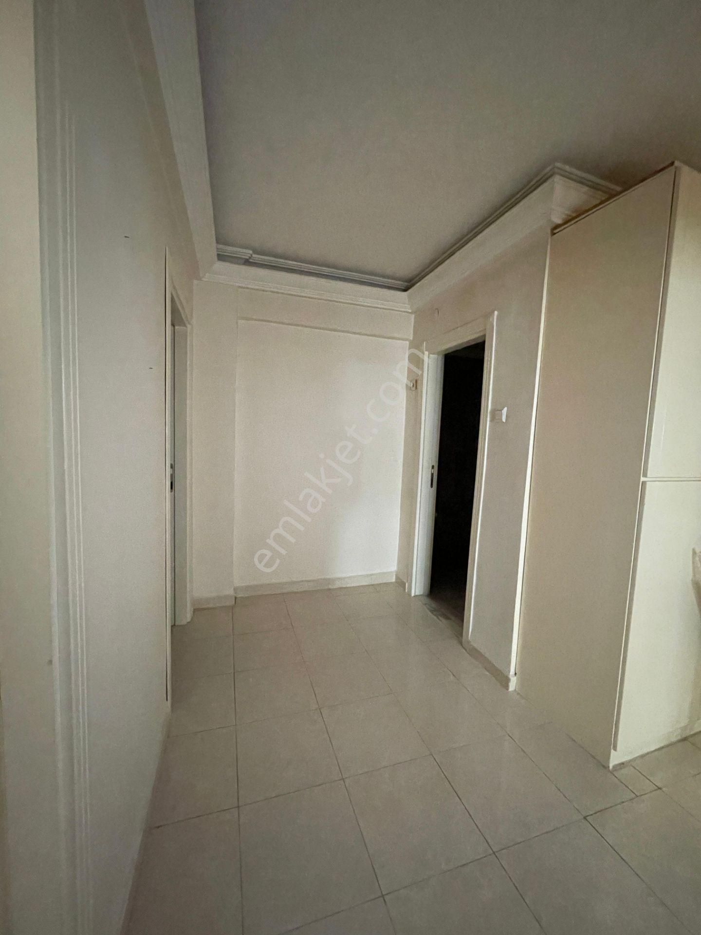 Gaziosmanpaşa'nın En Nezih Sokağında Bakımlı -otoparklı 3+1 95m2 - Görsel 28