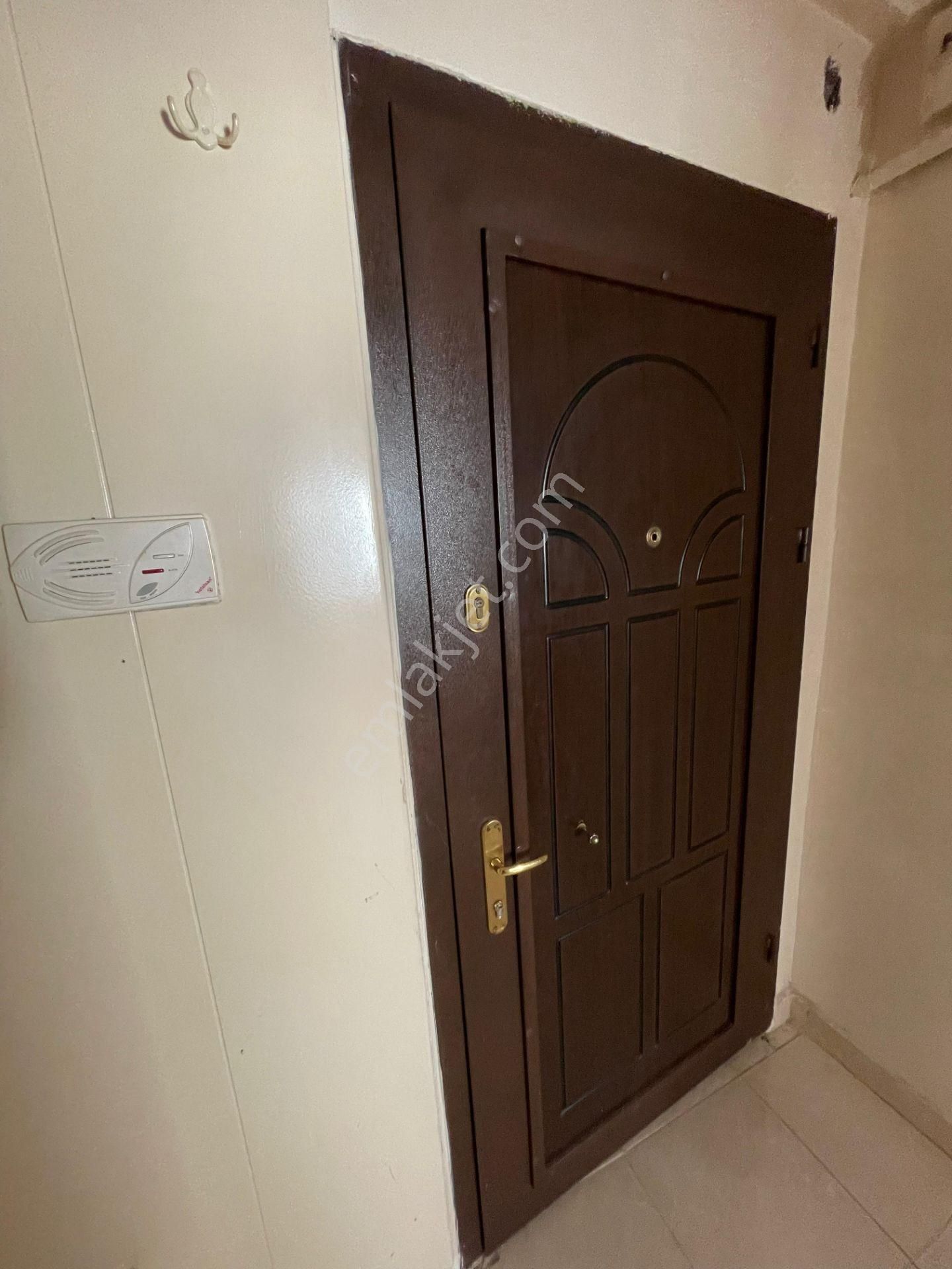 Gaziosmanpaşa'nın En Nezih Sokağında Bakımlı -otoparklı 3+1 95m2 - Görsel 11