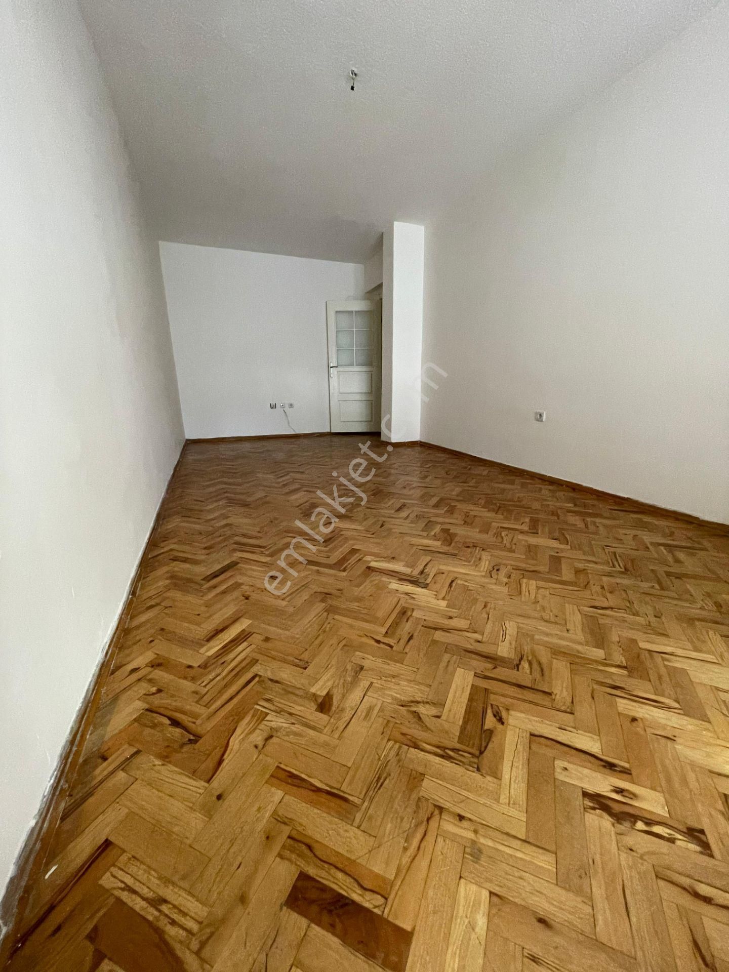 Gaziosmanpaşa'nın En Nezih Sokağında Bakımlı -otoparklı 3+1 95m2 - Görsel 13