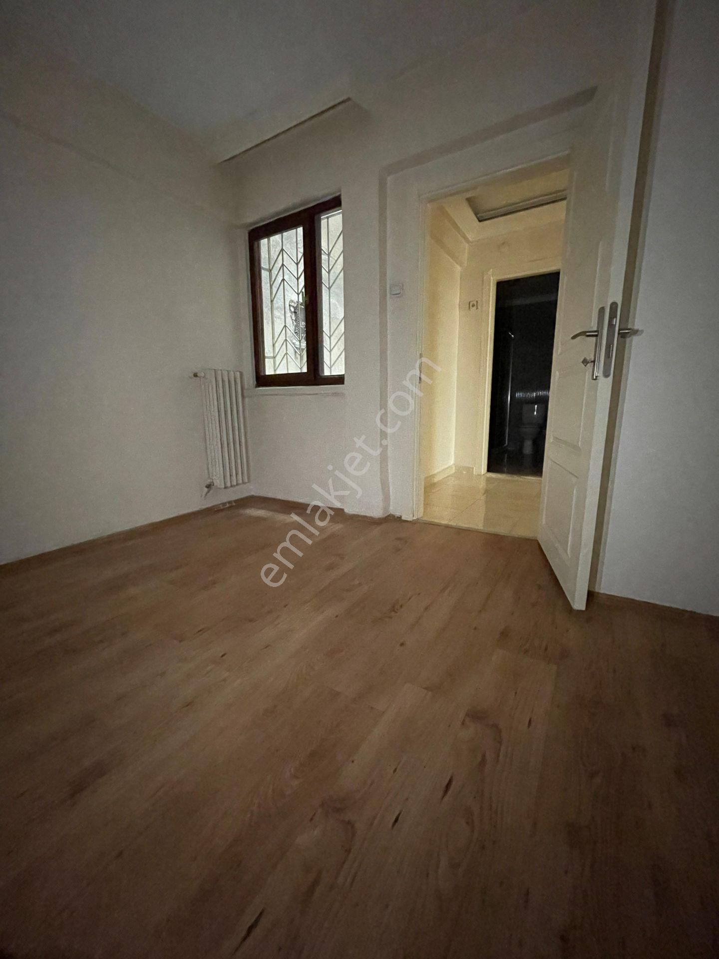 Gaziosmanpaşa'nın En Nezih Sokağında Bakımlı -otoparklı 3+1 95m2 - Görsel 17