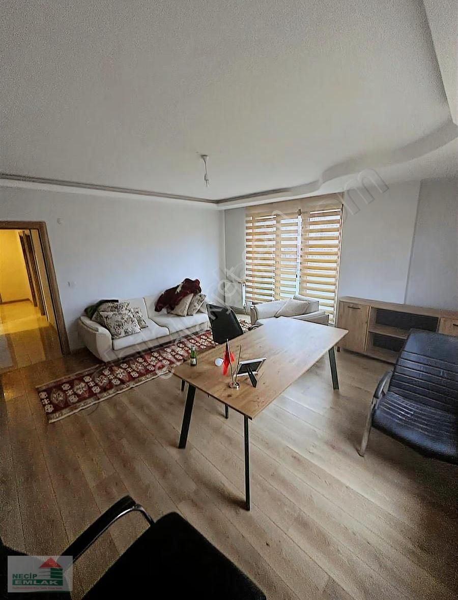 Necip Emlaktan Velibaba Merkezde 3+1 Kiralık Daire - Görsel 8